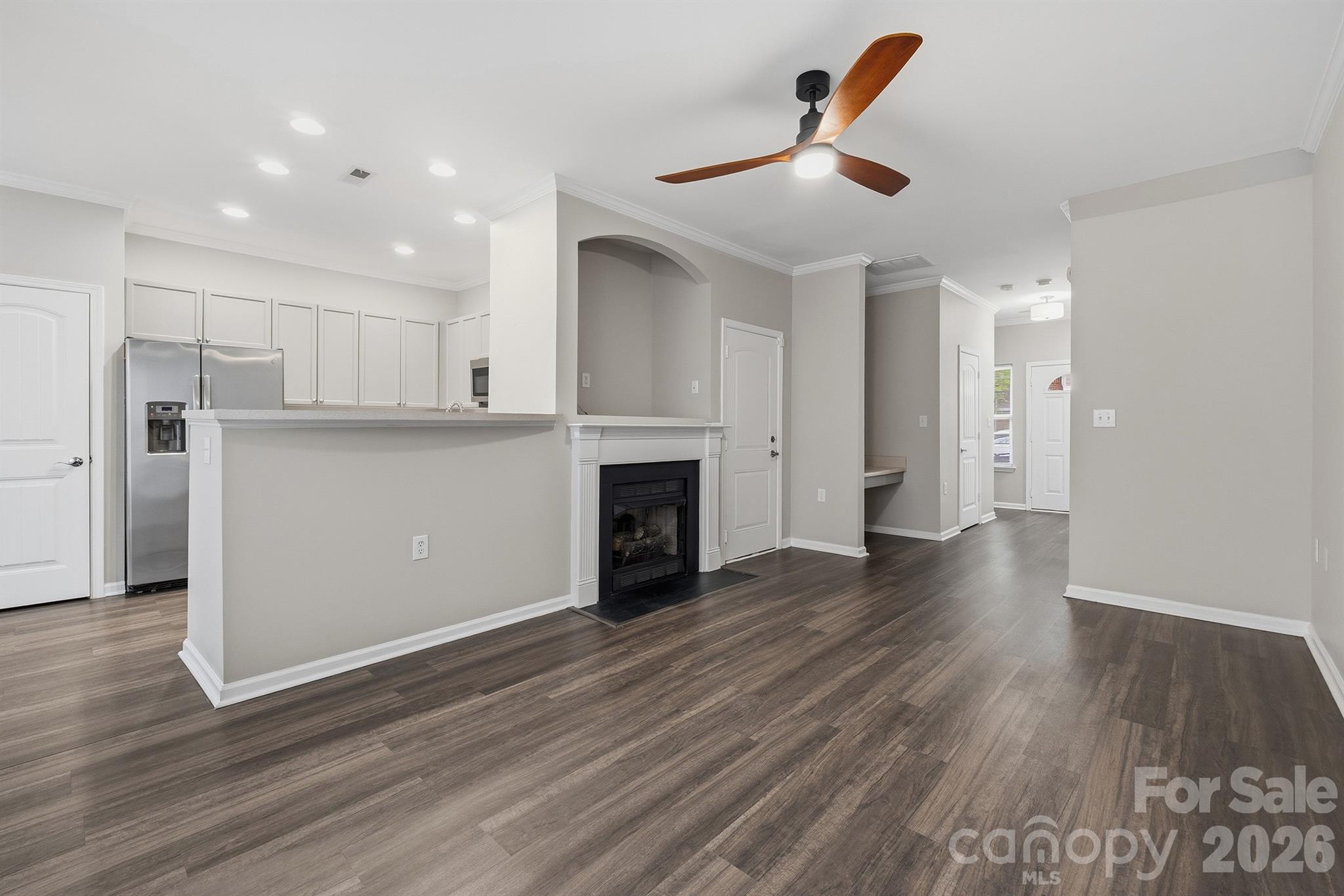 14208 Castle Abbey Lane Property Photo 3