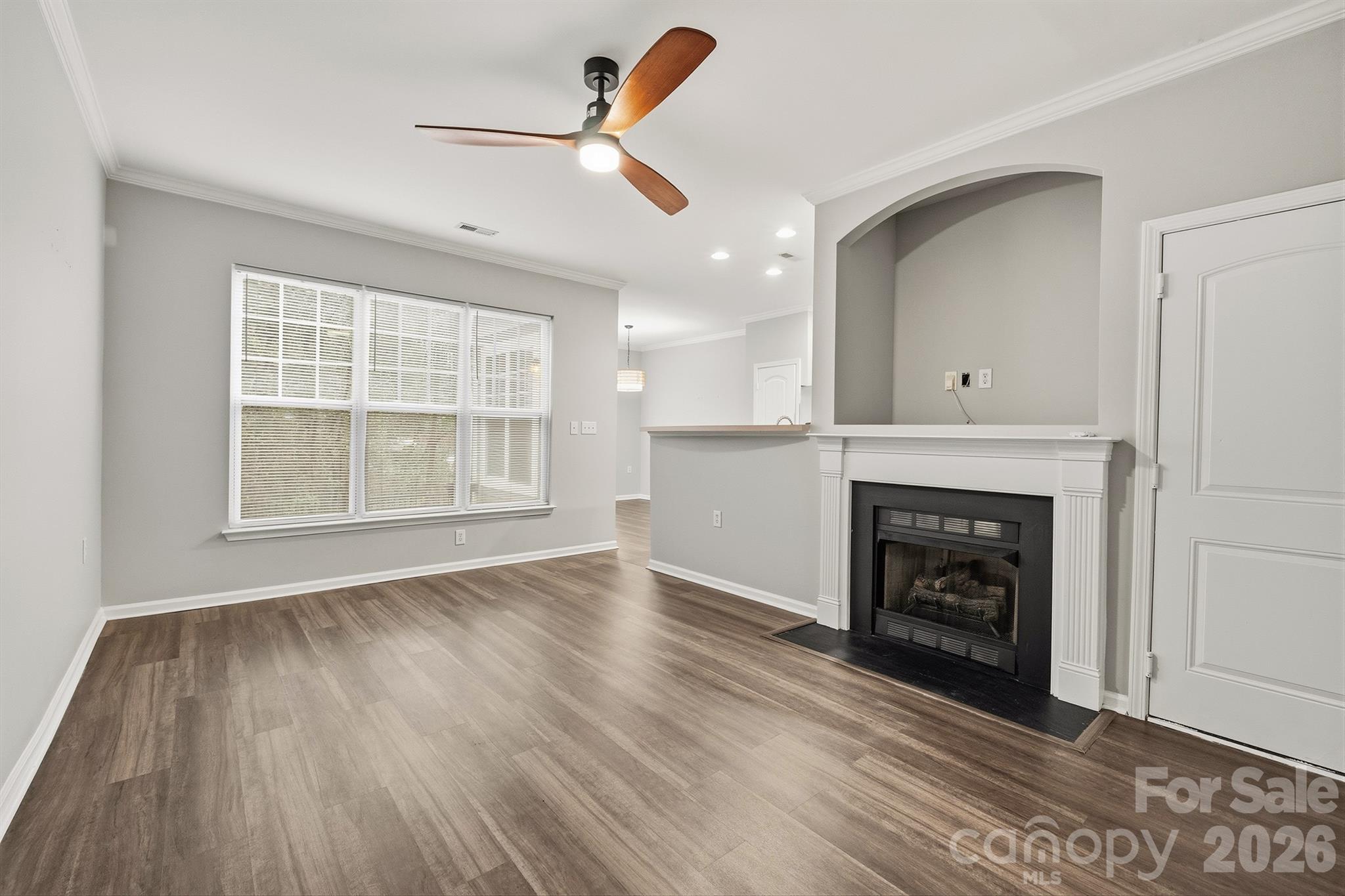 14208 Castle Abbey Lane Property Photo 4