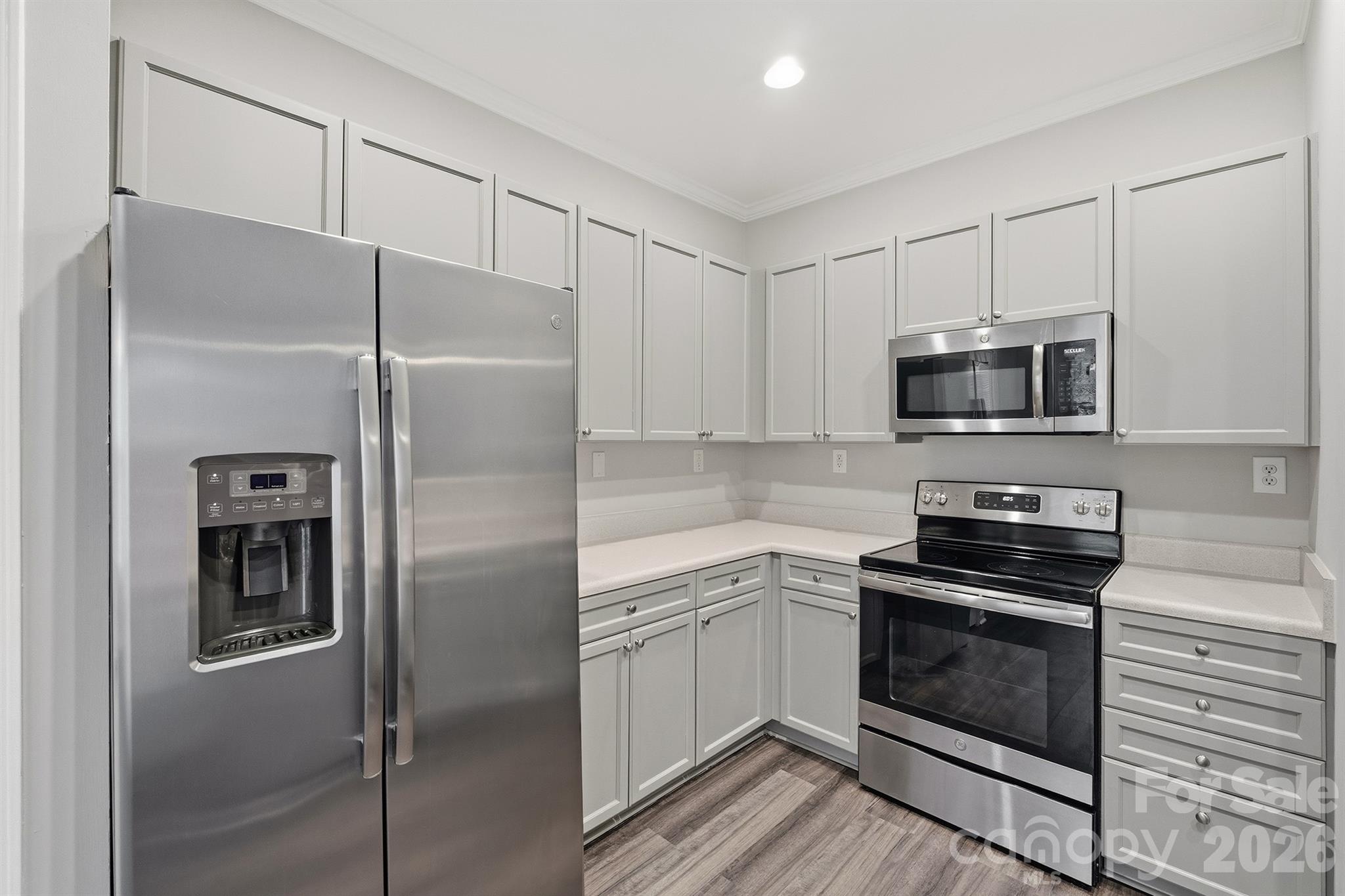 14208 Castle Abbey Lane Property Photo 7