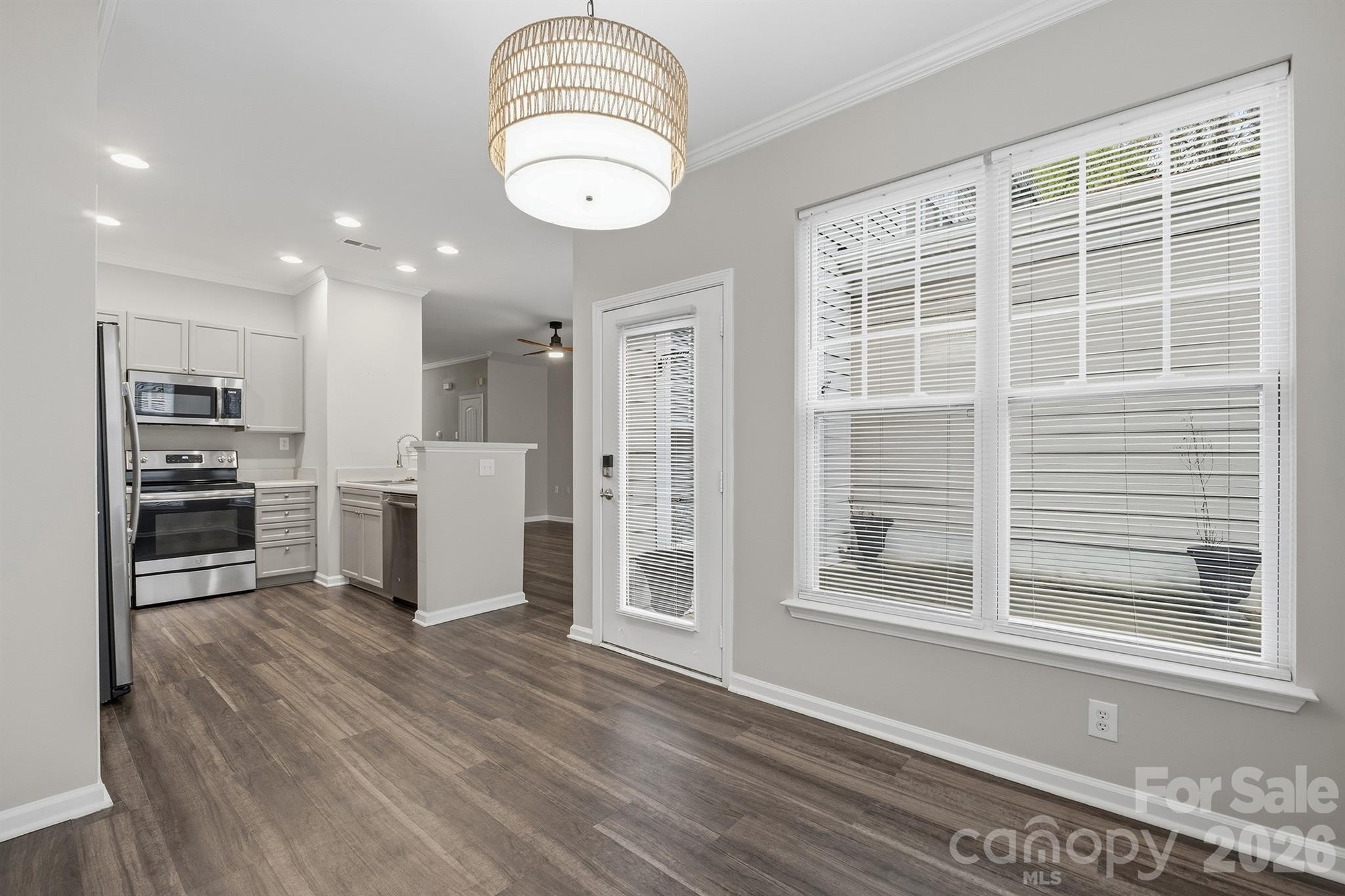 14208 Castle Abbey Lane Property Photo 10
