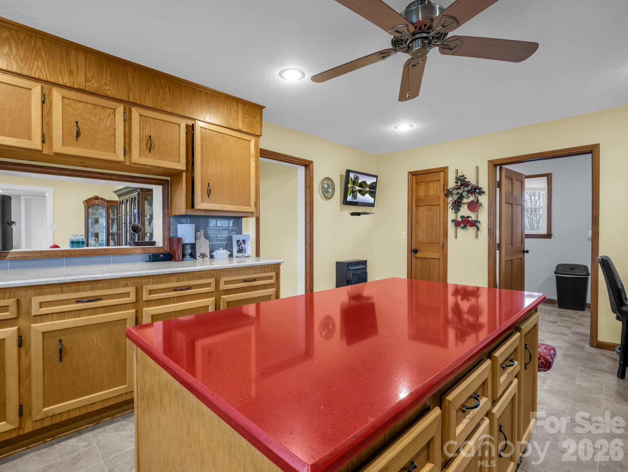 1086 Carters Ridge Road Property Photo 10