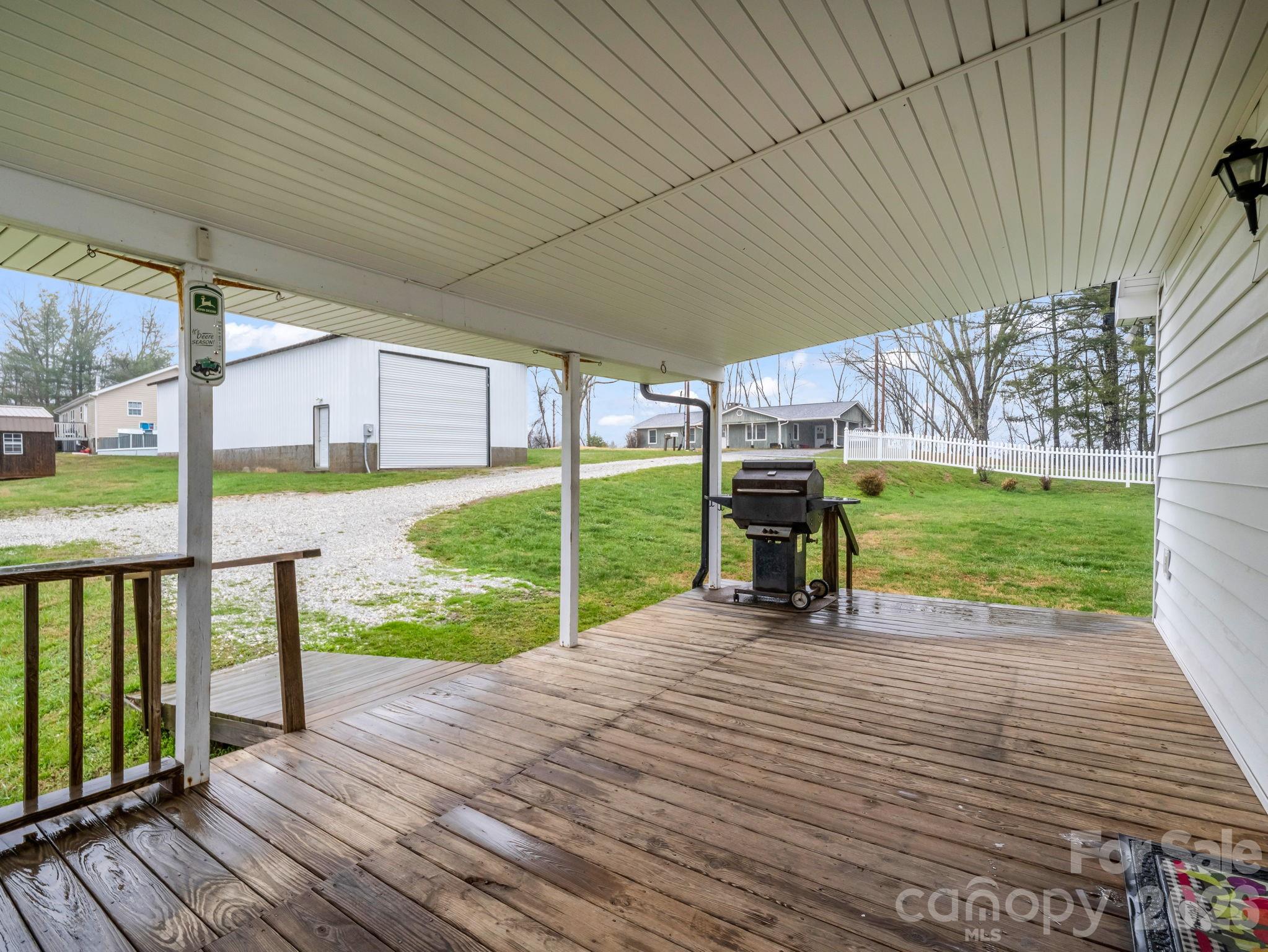1086 Carters Ridge Road Property Photo 46