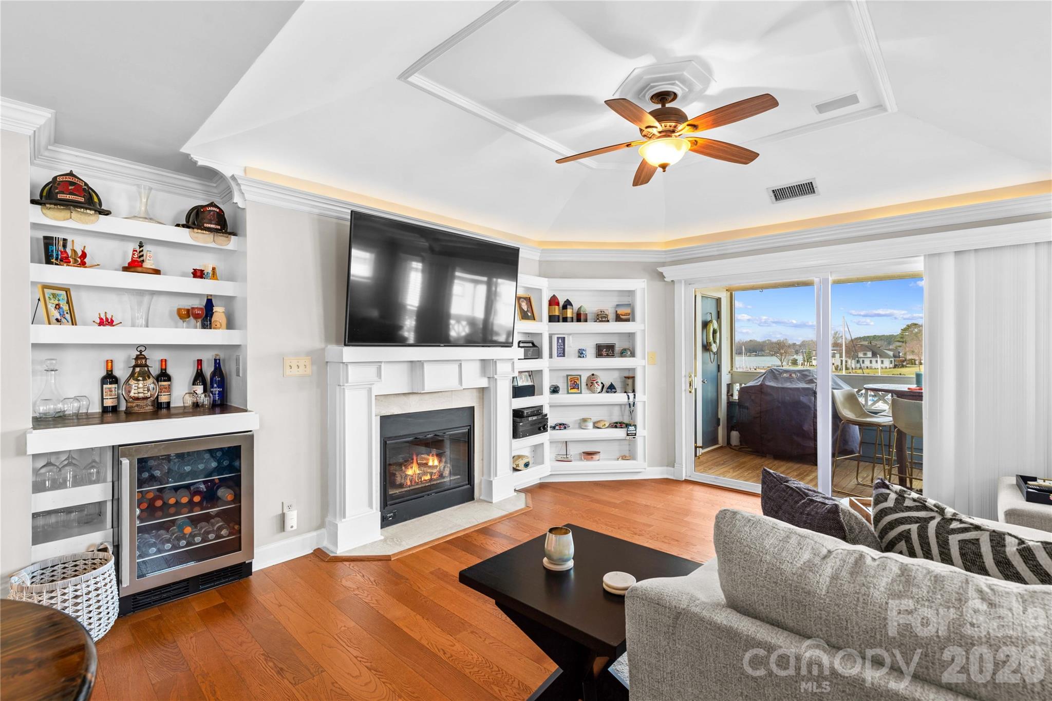 18797 Vineyard Point Lane Property Photo 1