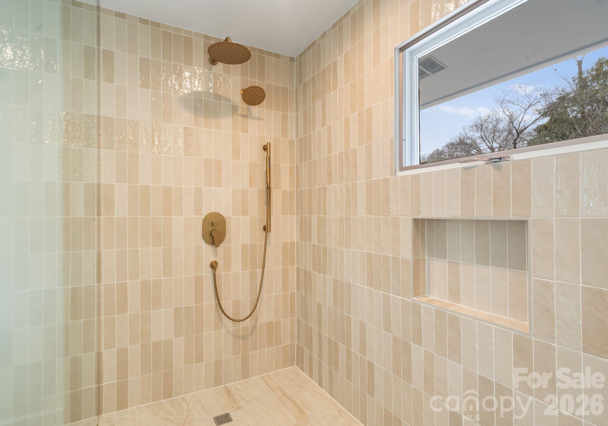 823 Wingrave Drive Property Photo 24