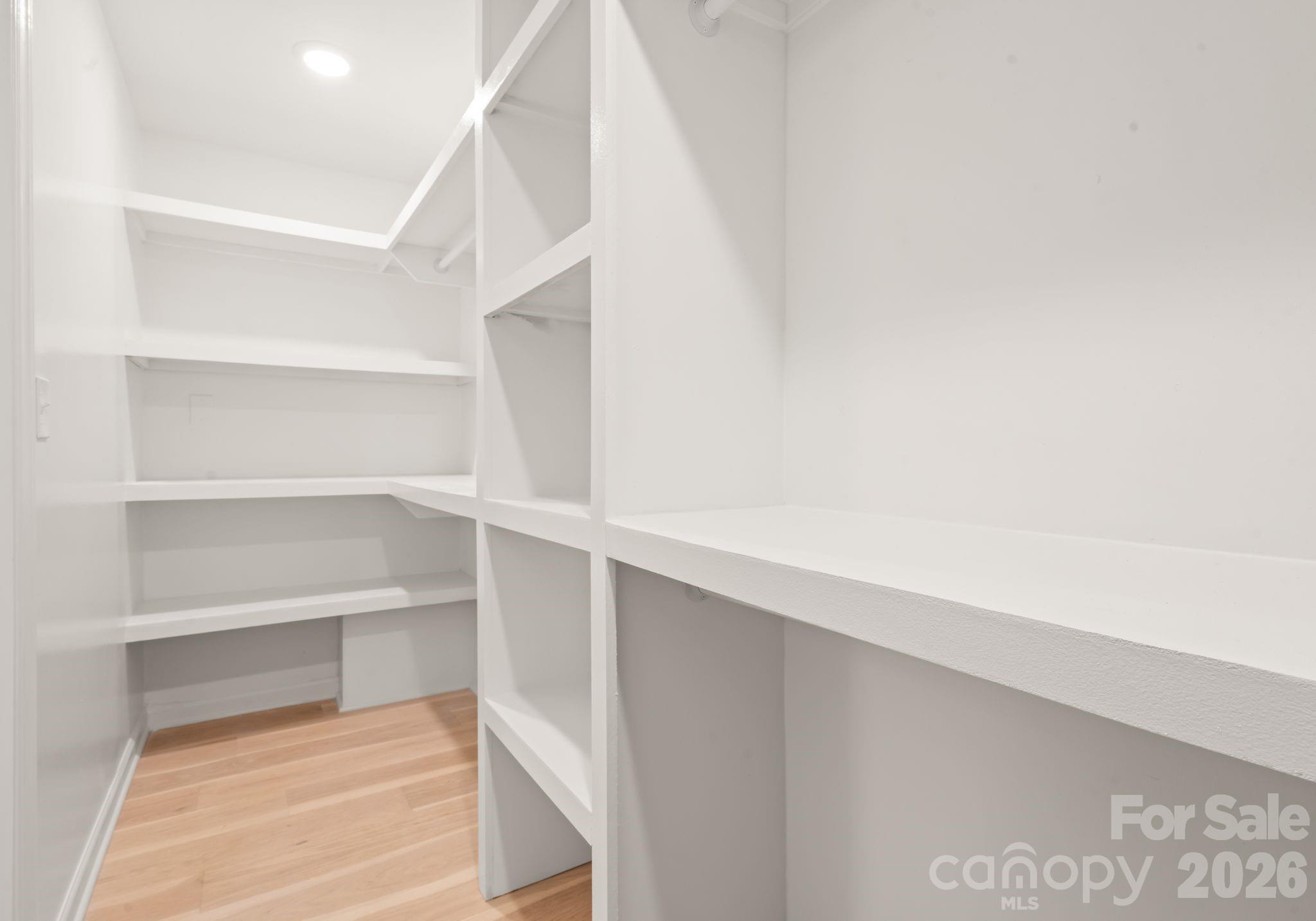 823 Wingrave Drive Property Photo 25