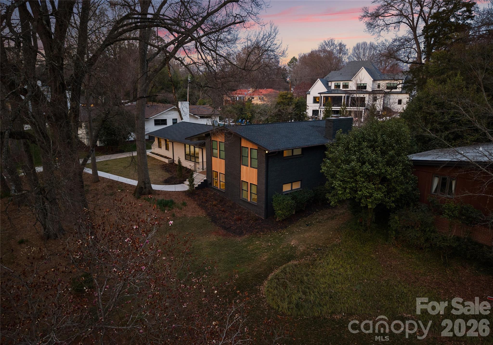 823 Wingrave Drive Property Photo 39