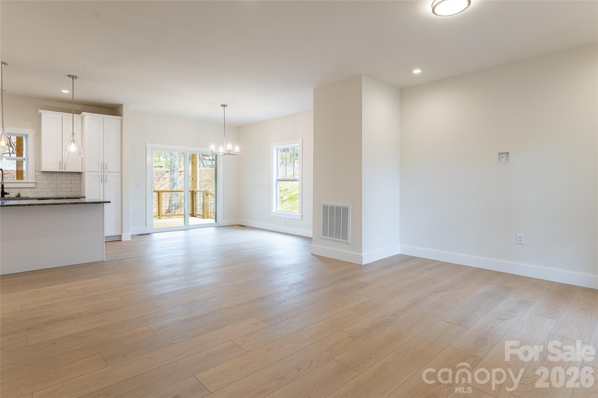 165 Cascade Ridge Road Property Photo 9
