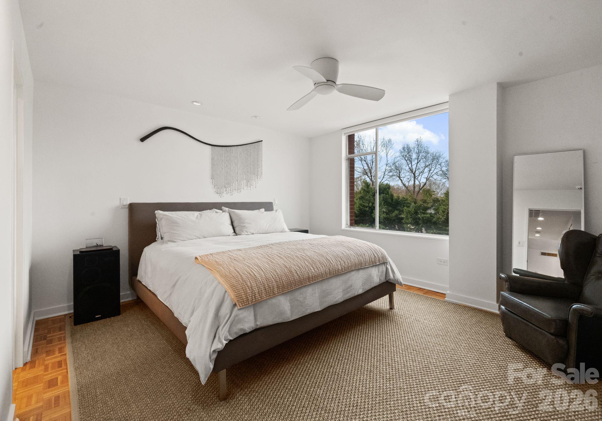 1300 Queens Road Property Photo 21