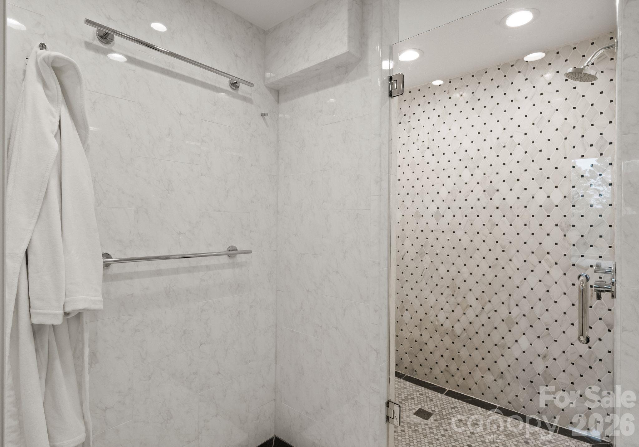 1300 Queens Road Property Photo 26