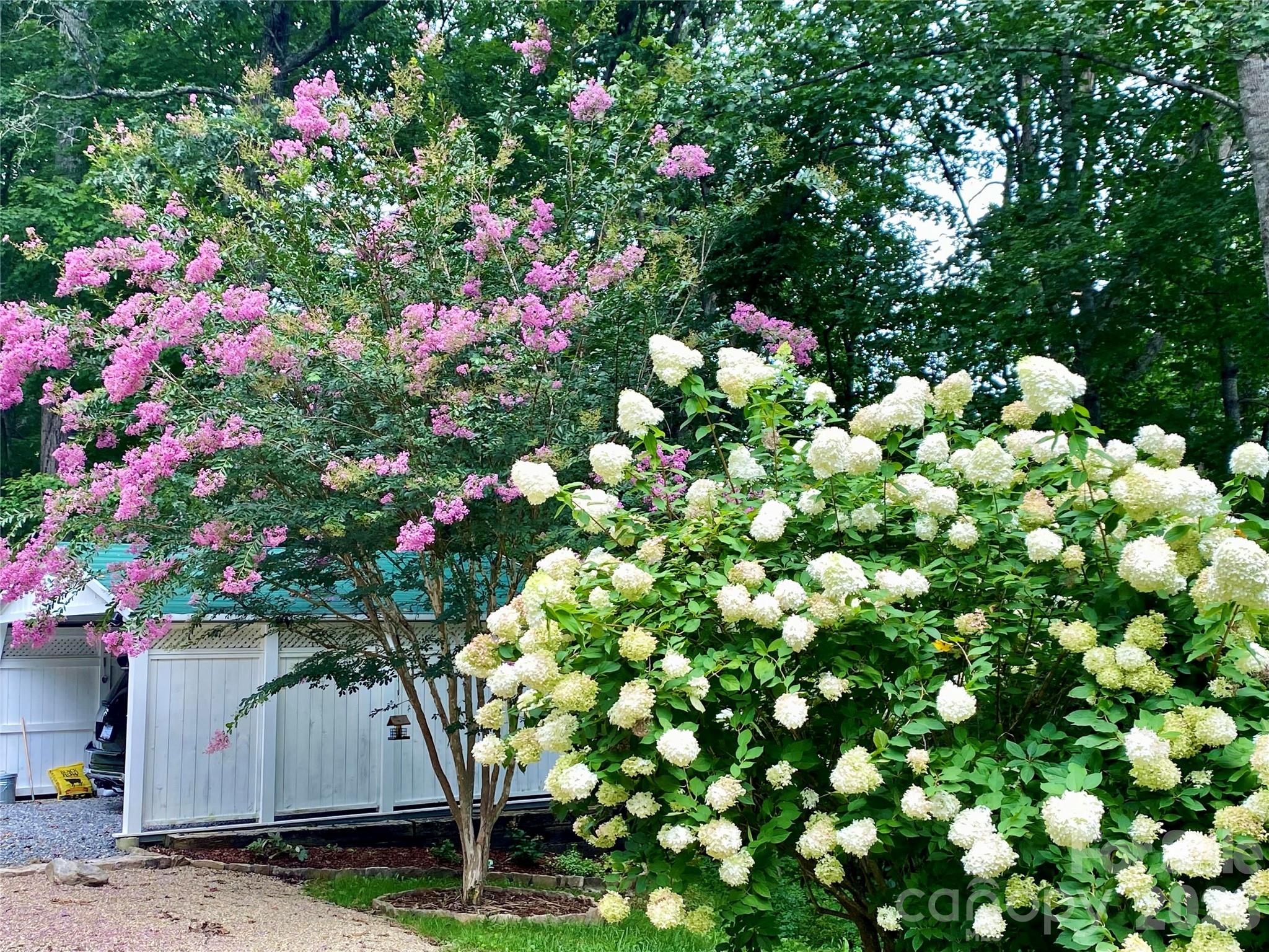 109 Paradise Circle Property Photo 41