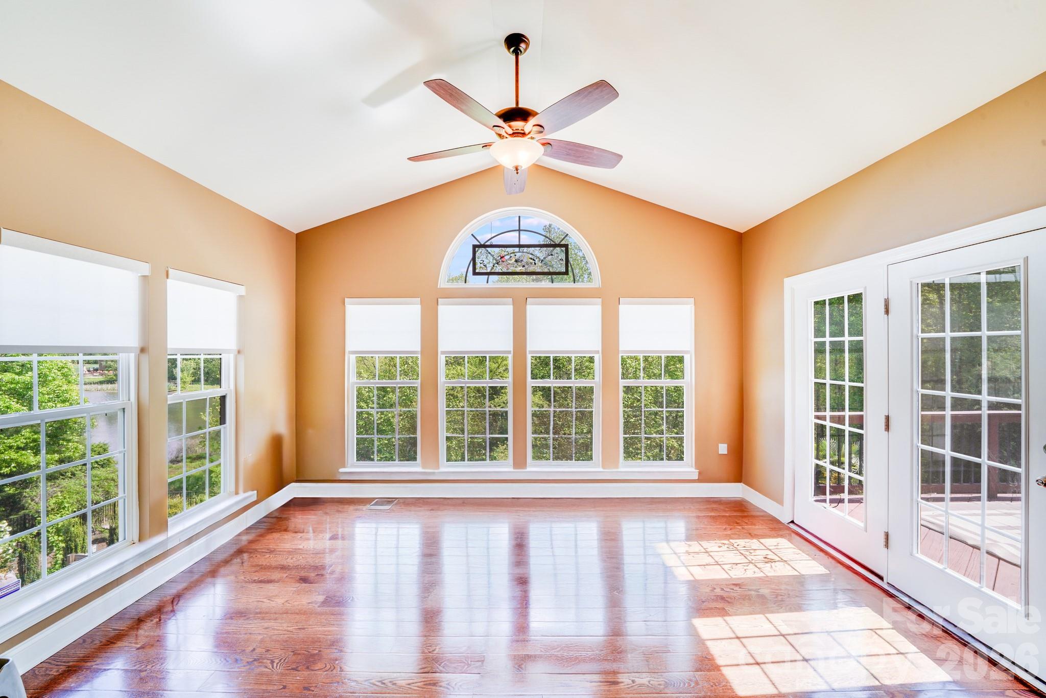 9433 Stonebridge Way Property Photo 16