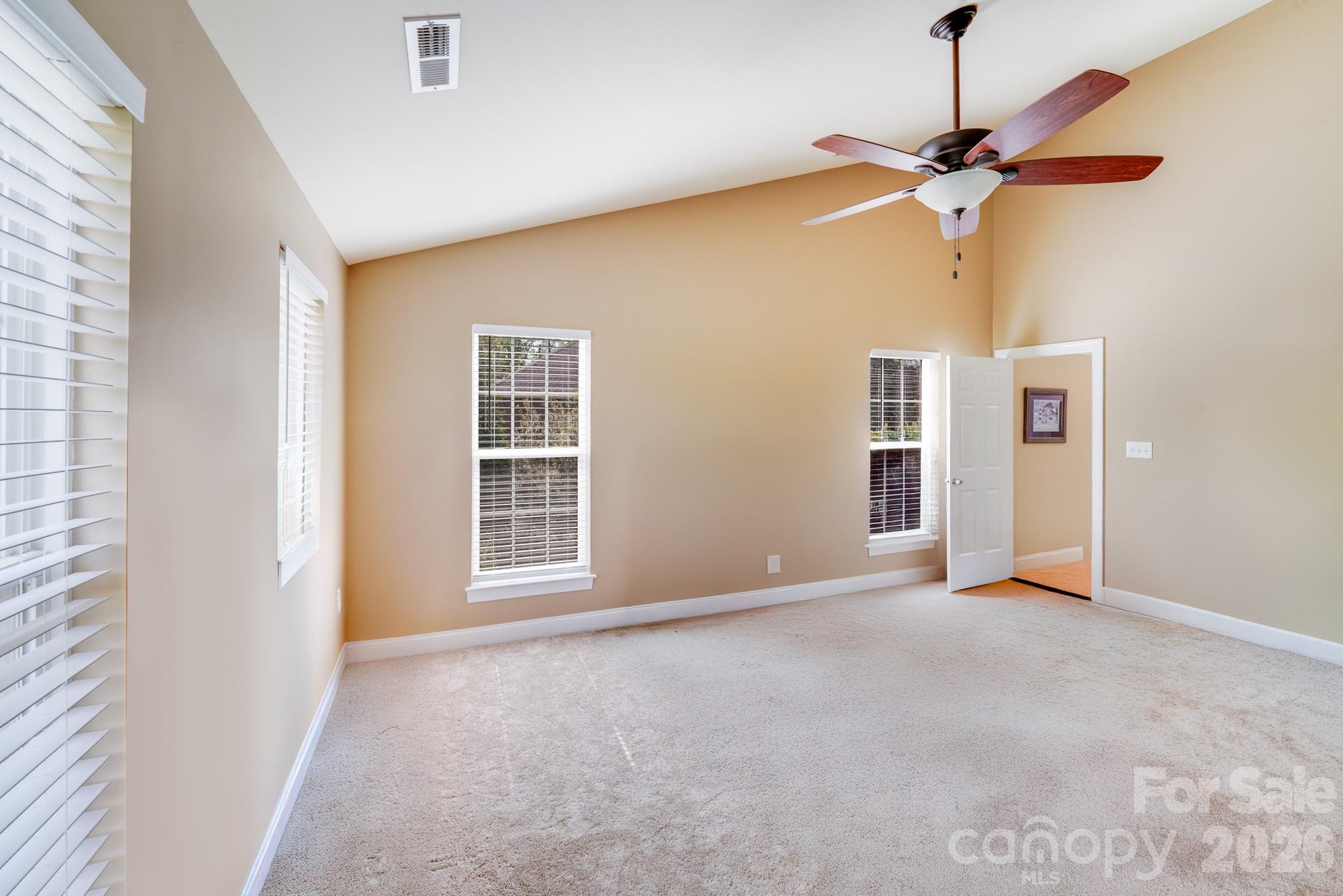 9433 Stonebridge Way Property Photo 31