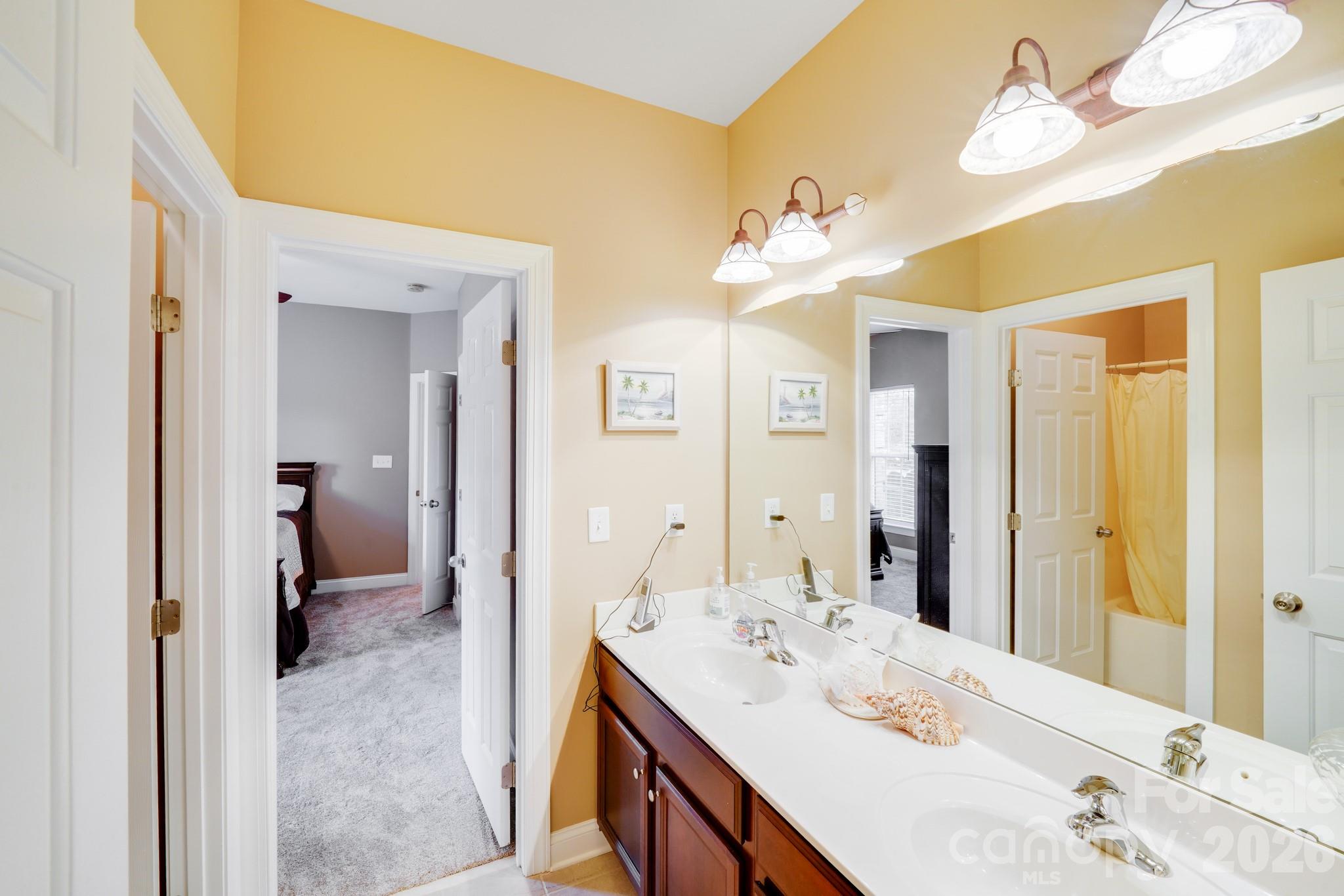 9433 Stonebridge Way Property Photo 32