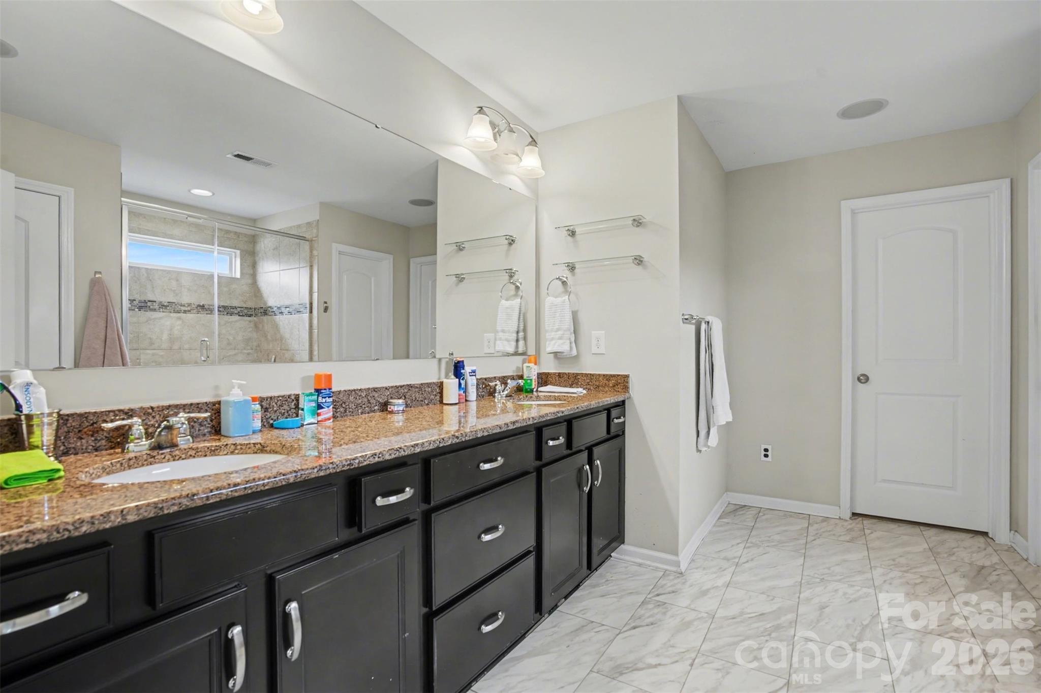 10916 Tower Oak Drive Property Photo 12