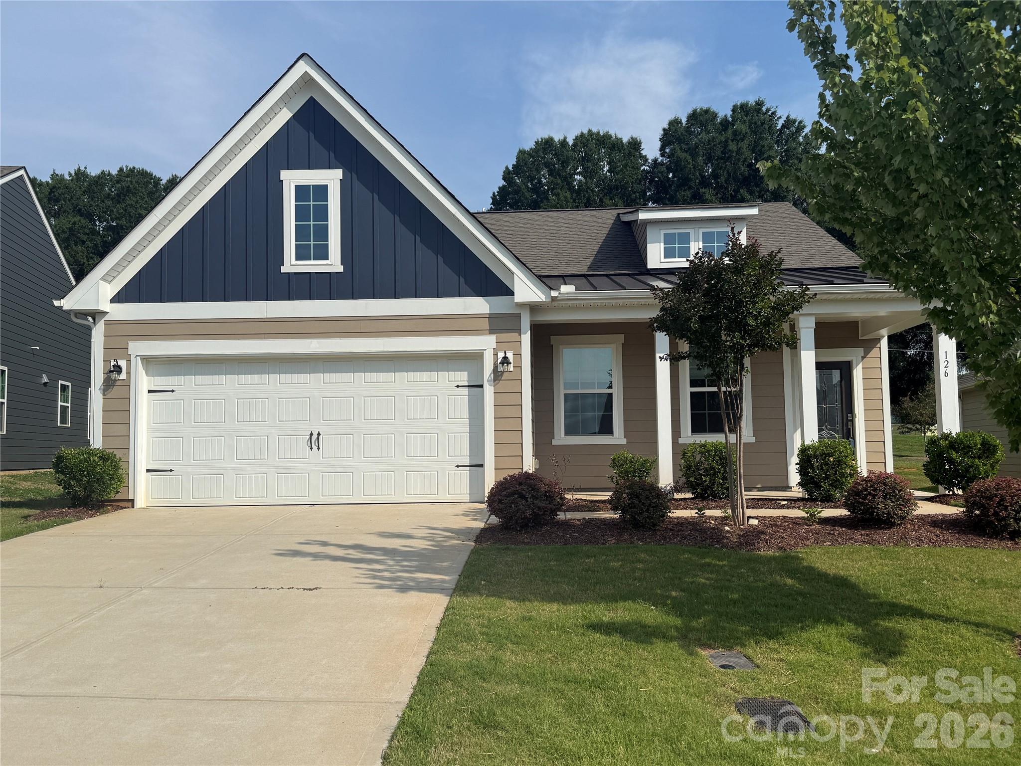 126 White Apple Way Property Photo 1