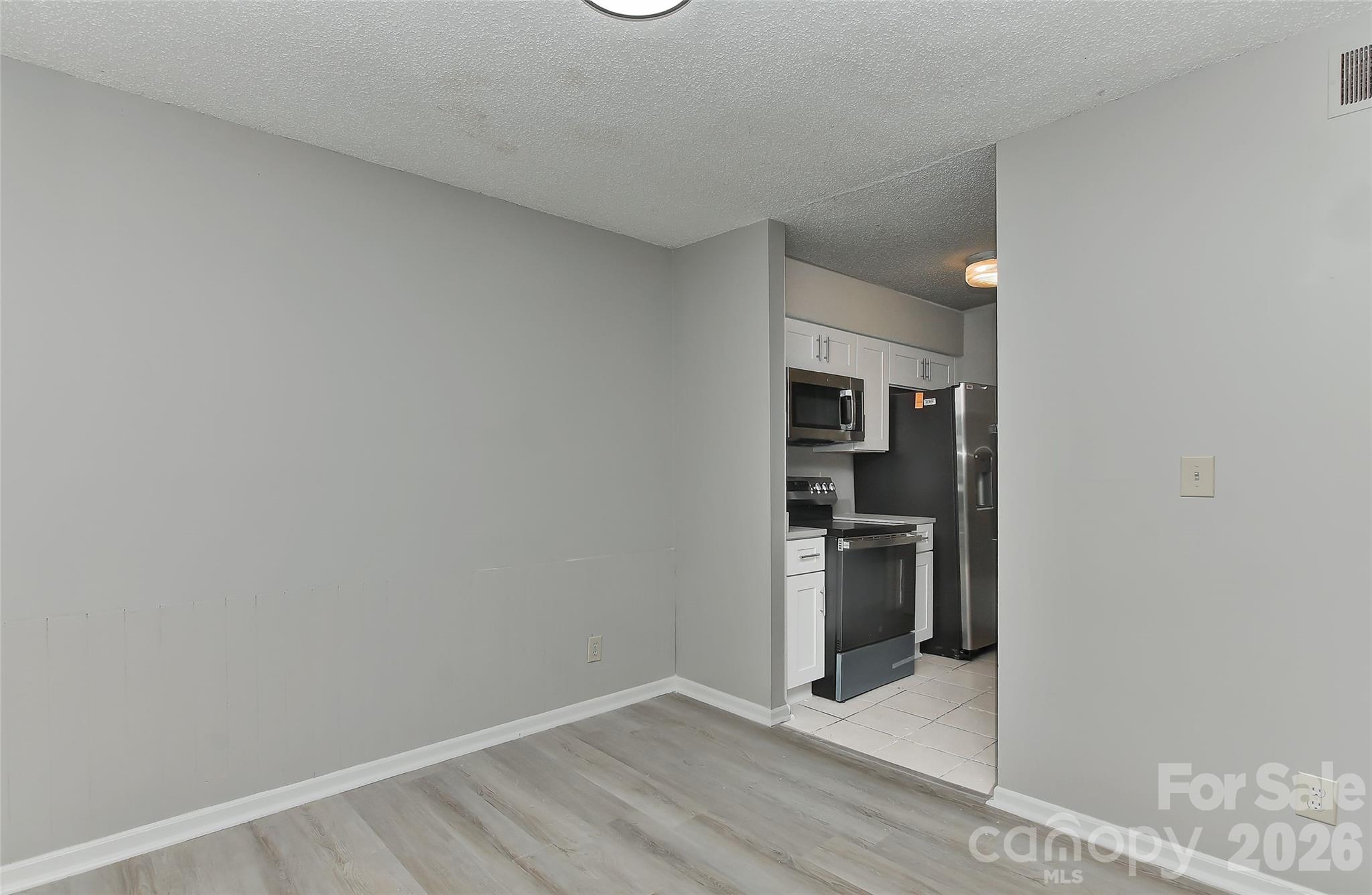 11024 Harrowfield Road Property Photo 9