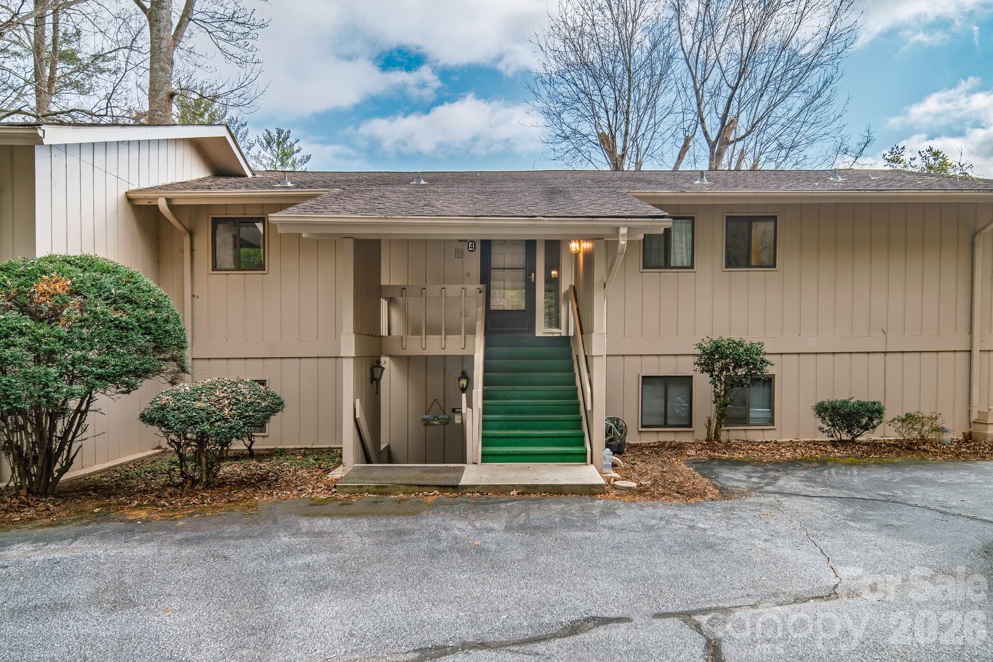 1813 Glen Cannon Drive Property Photo 1
