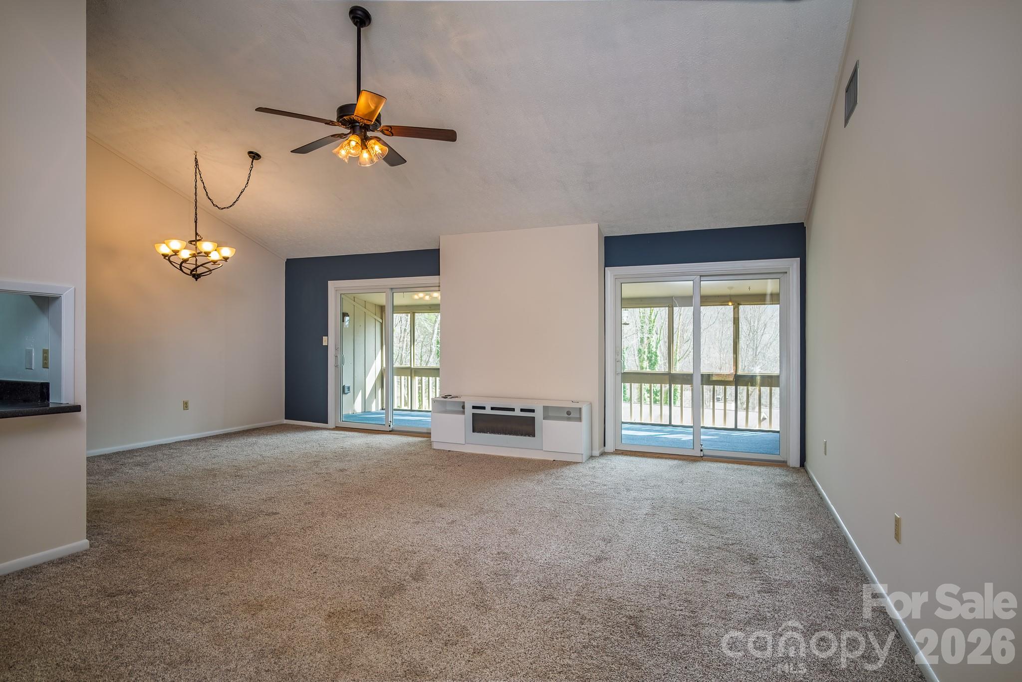 1813 Glen Cannon Drive Property Photo 5