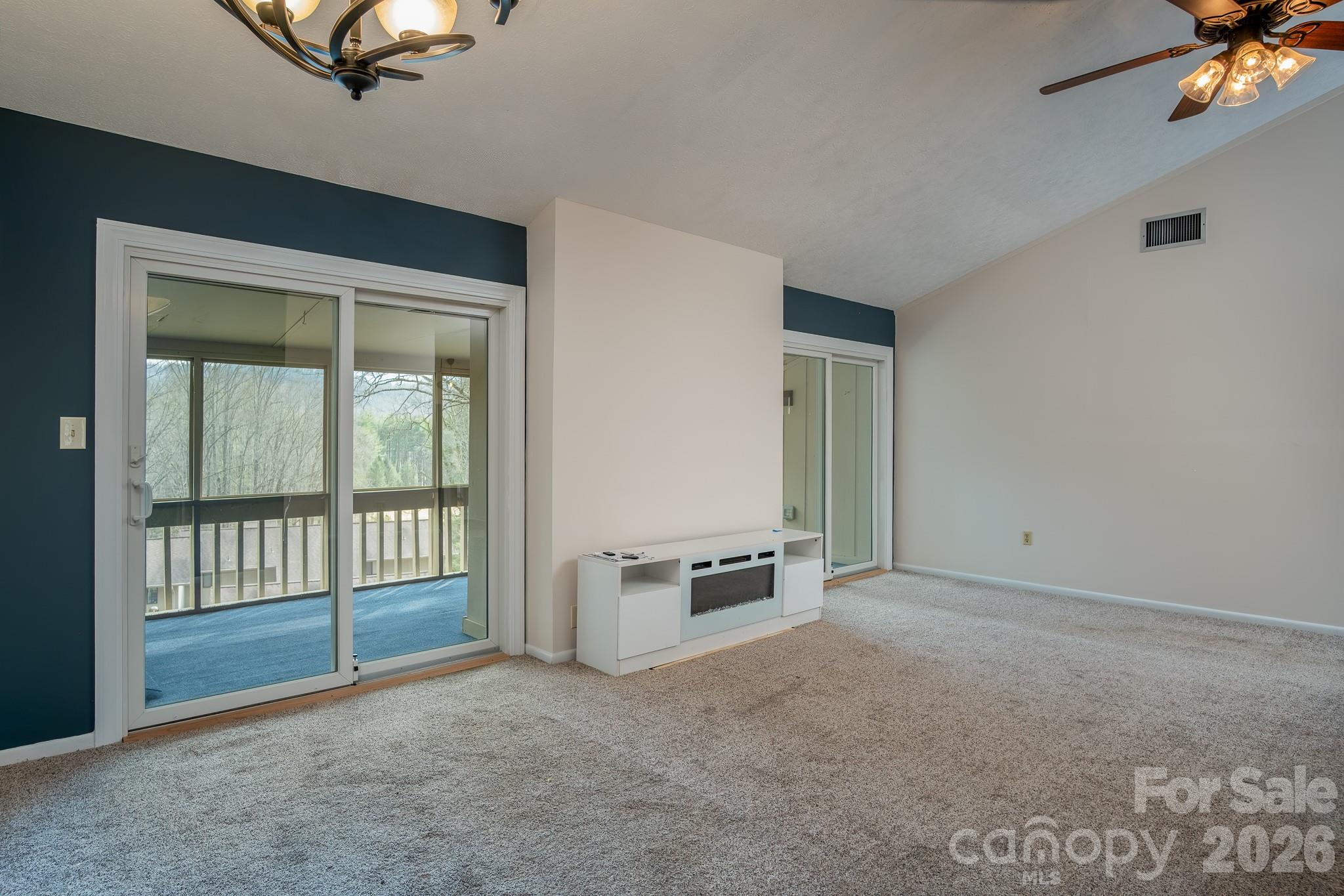 1813 Glen Cannon Drive Property Photo 7
