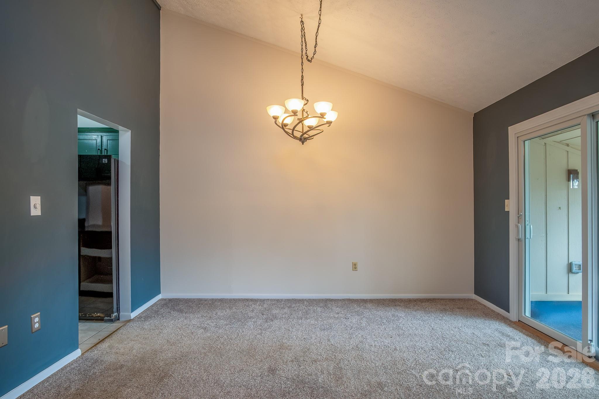 1813 Glen Cannon Drive Property Photo 9