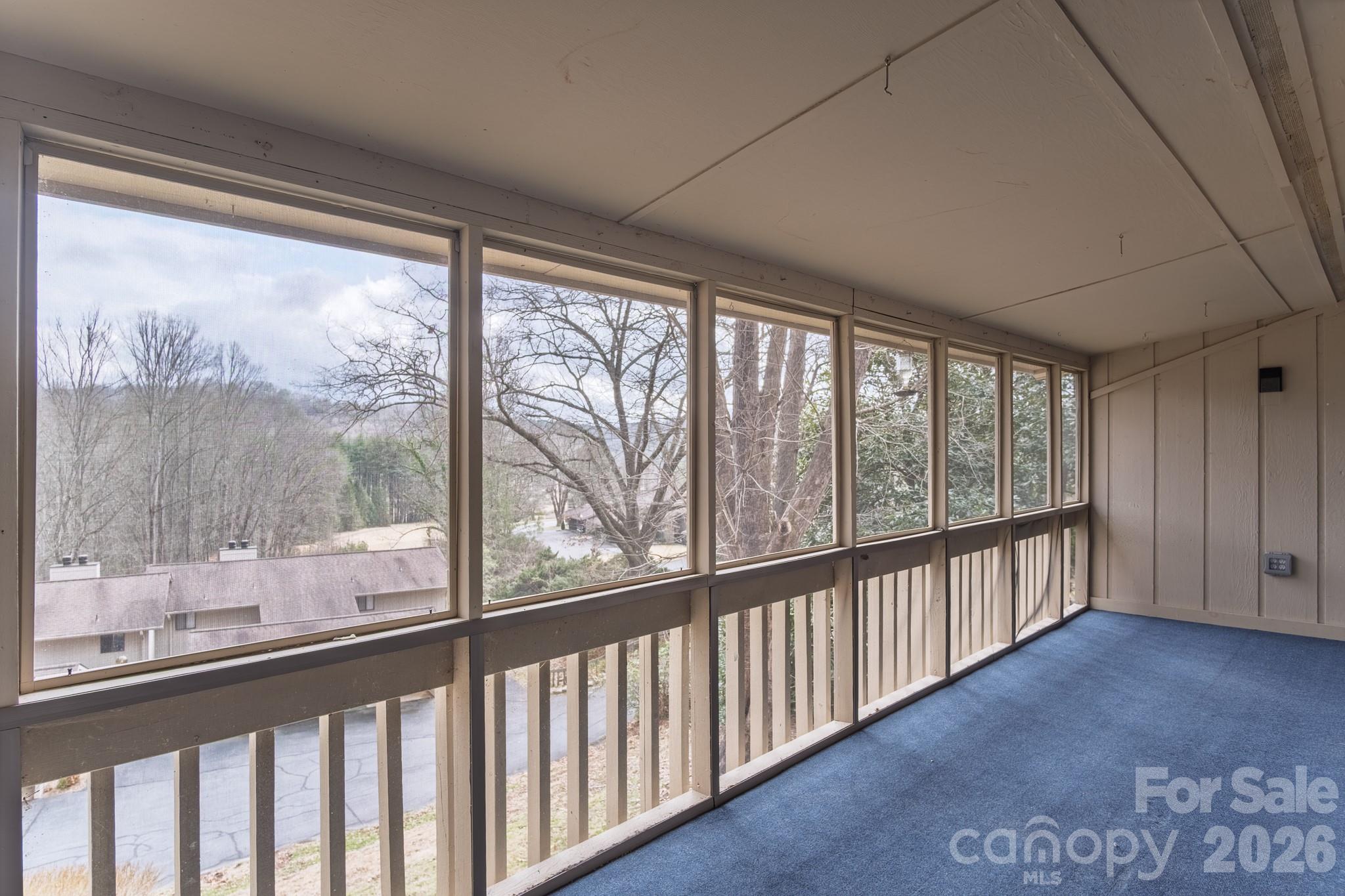 1813 Glen Cannon Drive Property Photo 11