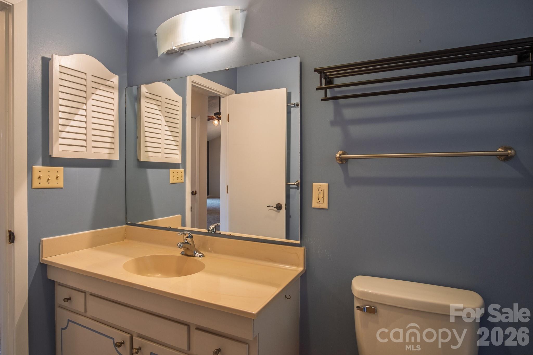 1813 Glen Cannon Drive Property Photo 20
