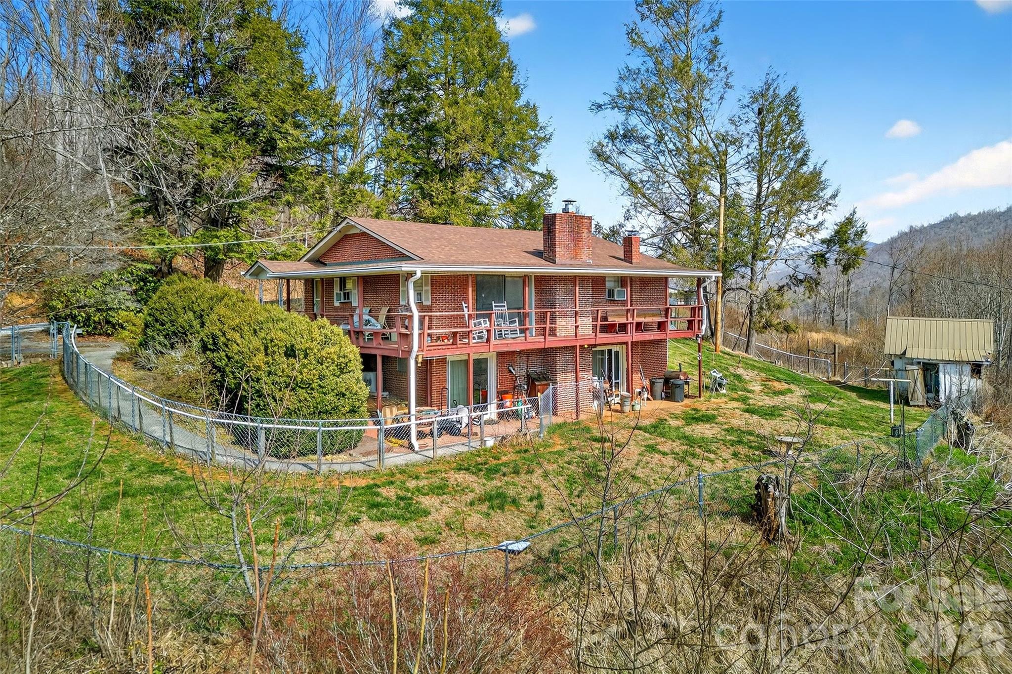 1306 Fork Mountain Road Property Photo 1