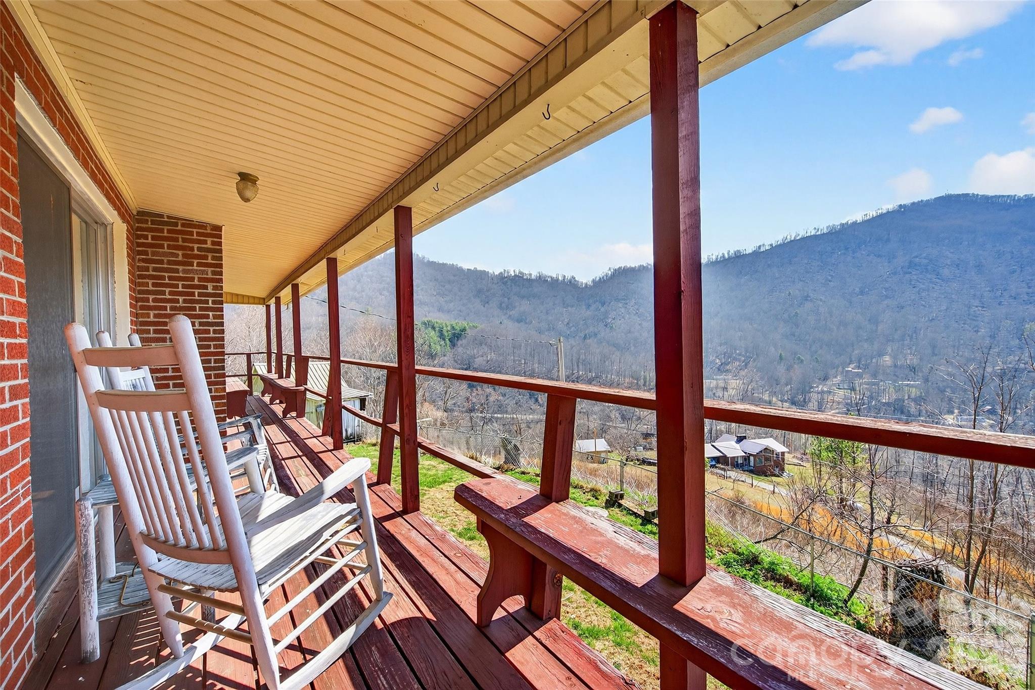 1306 Fork Mountain Road Property Photo 7