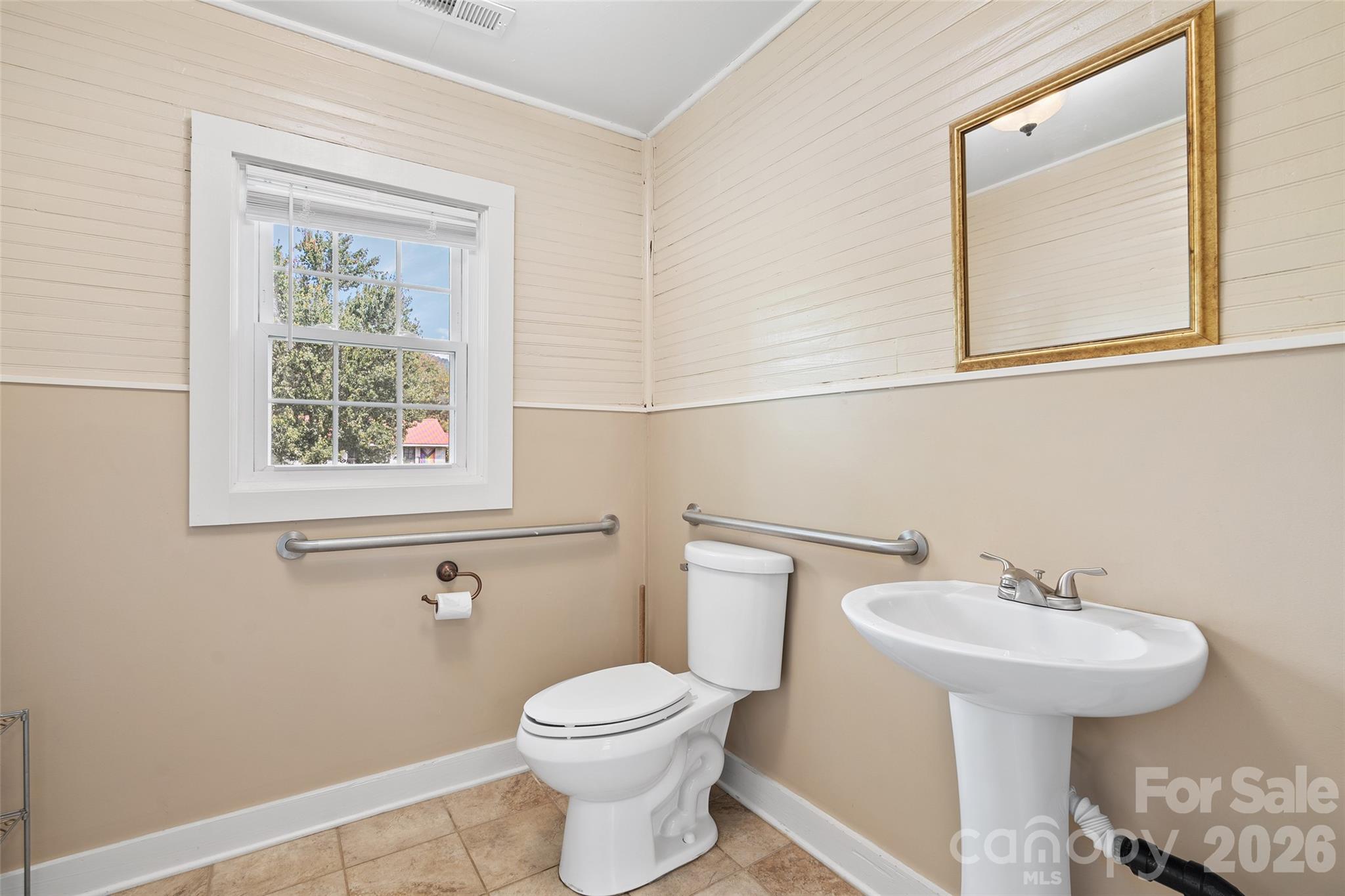 95 Elysinia Avenue Property Photo 21