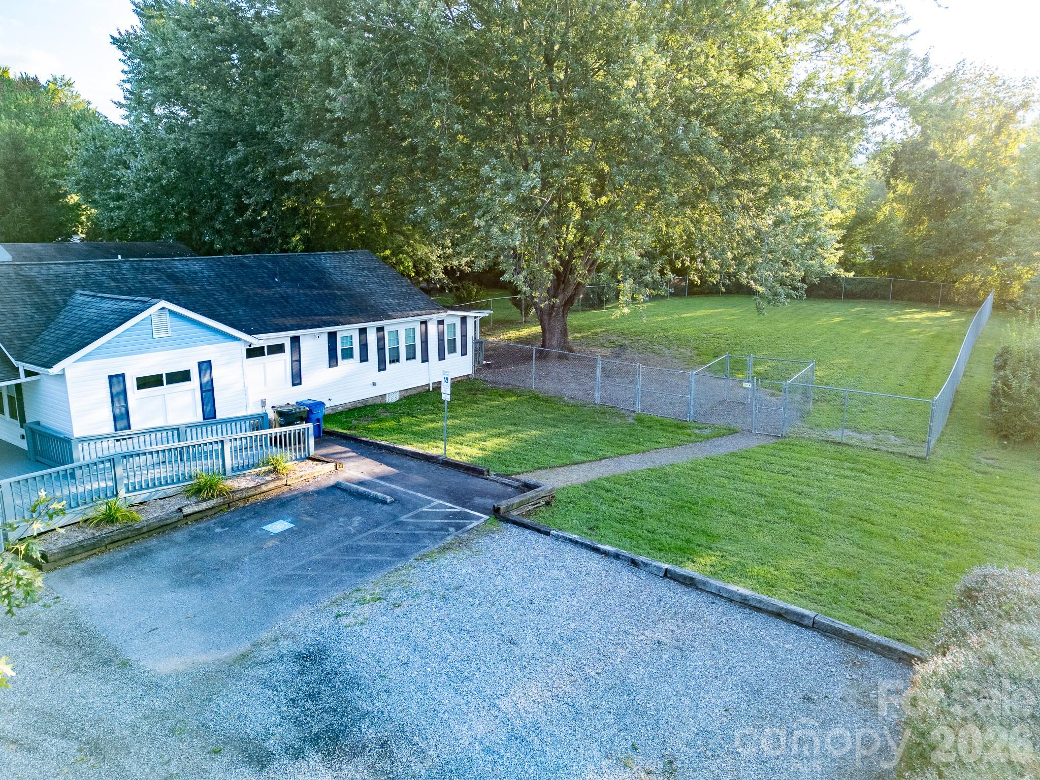 95 Elysinia Avenue Property Photo 29