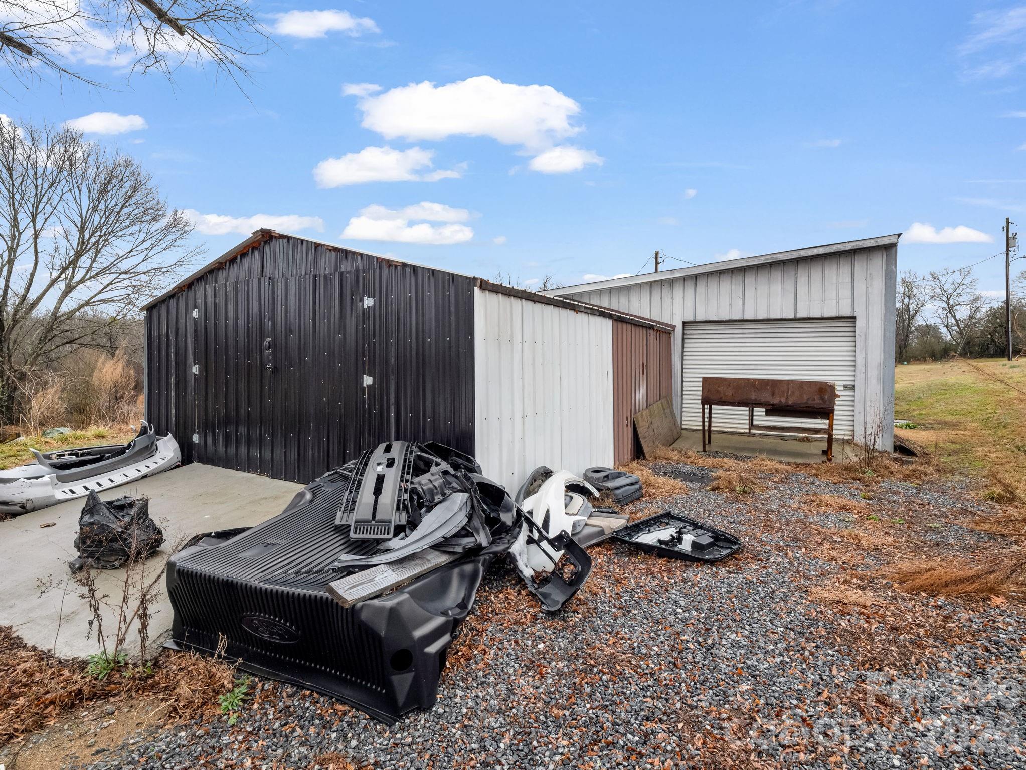 827 Old Henrietta Road Property Photo 9