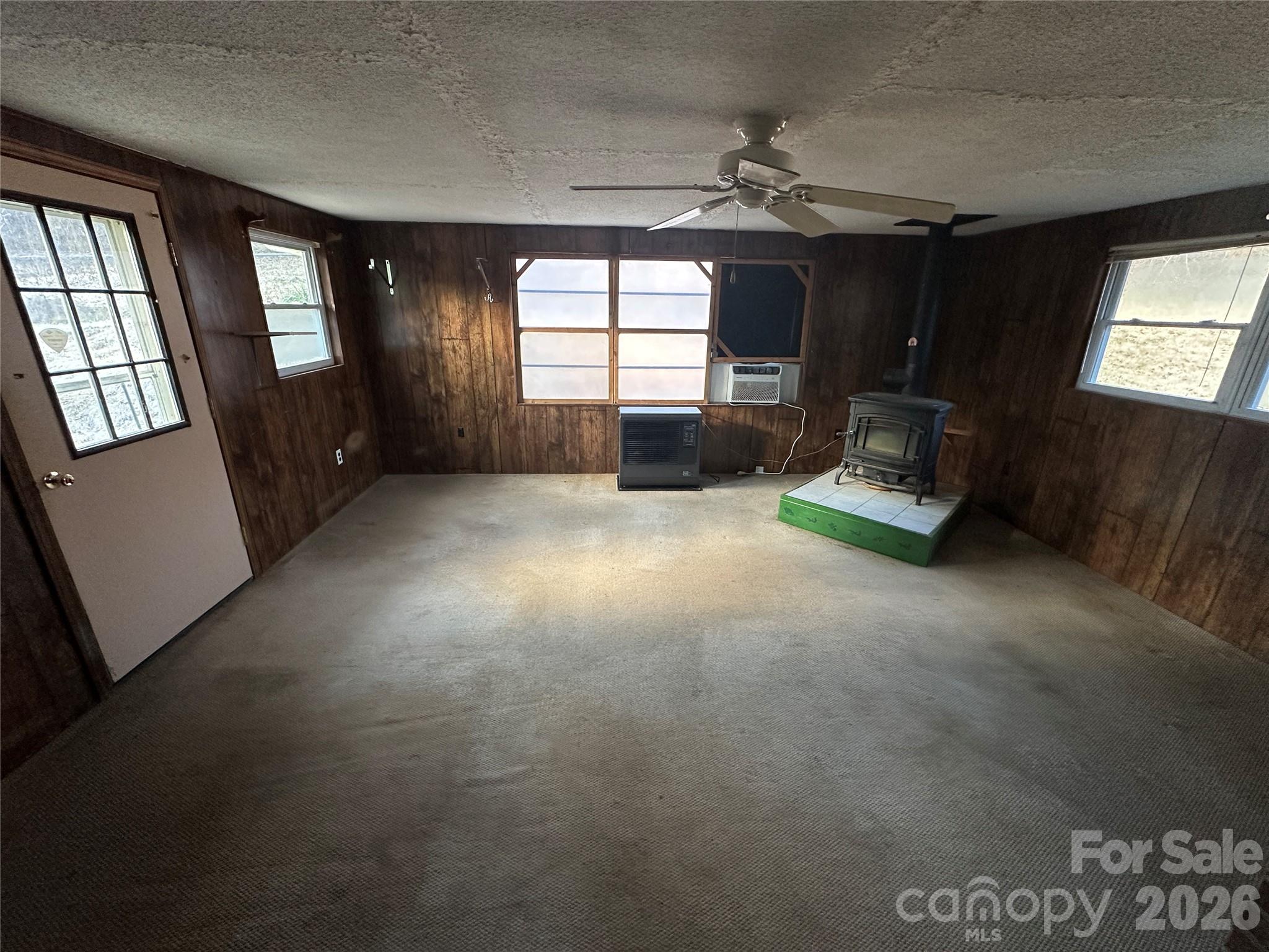 129 Ridgecrest Avenue Property Photo 14