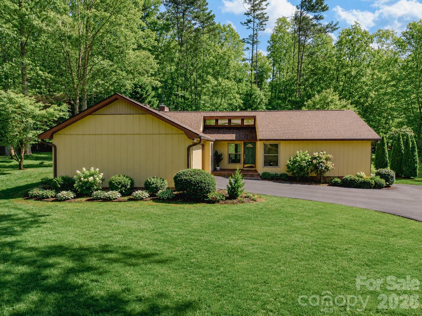 63 Pinecroft Road Property Photo 2