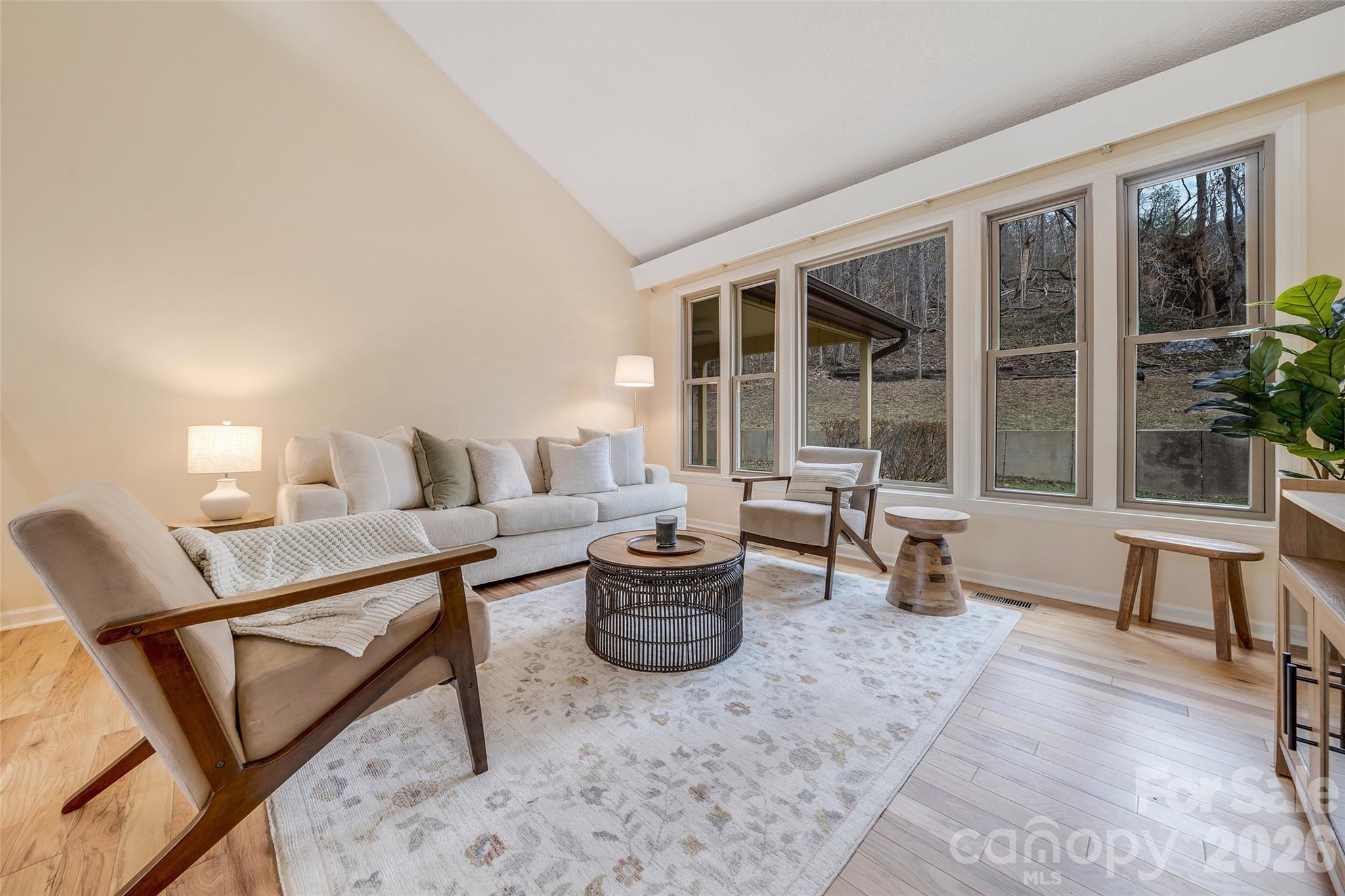 63 Pinecroft Road Property Photo 11