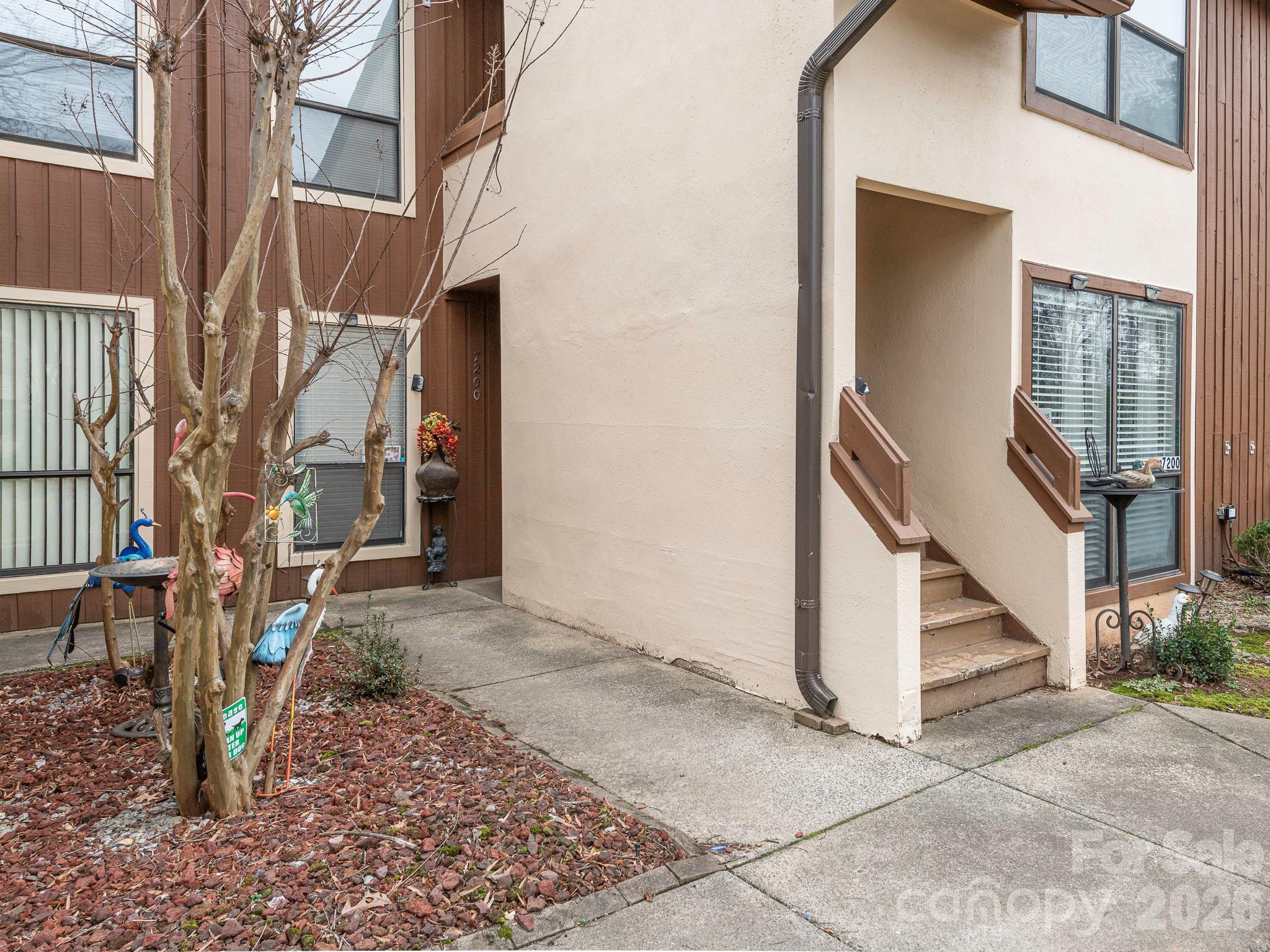 7200 Winery Lane Property Photo 5