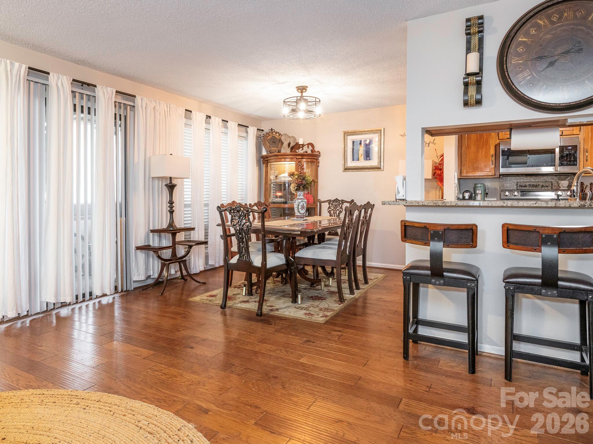 7200 Winery Lane Property Photo 9
