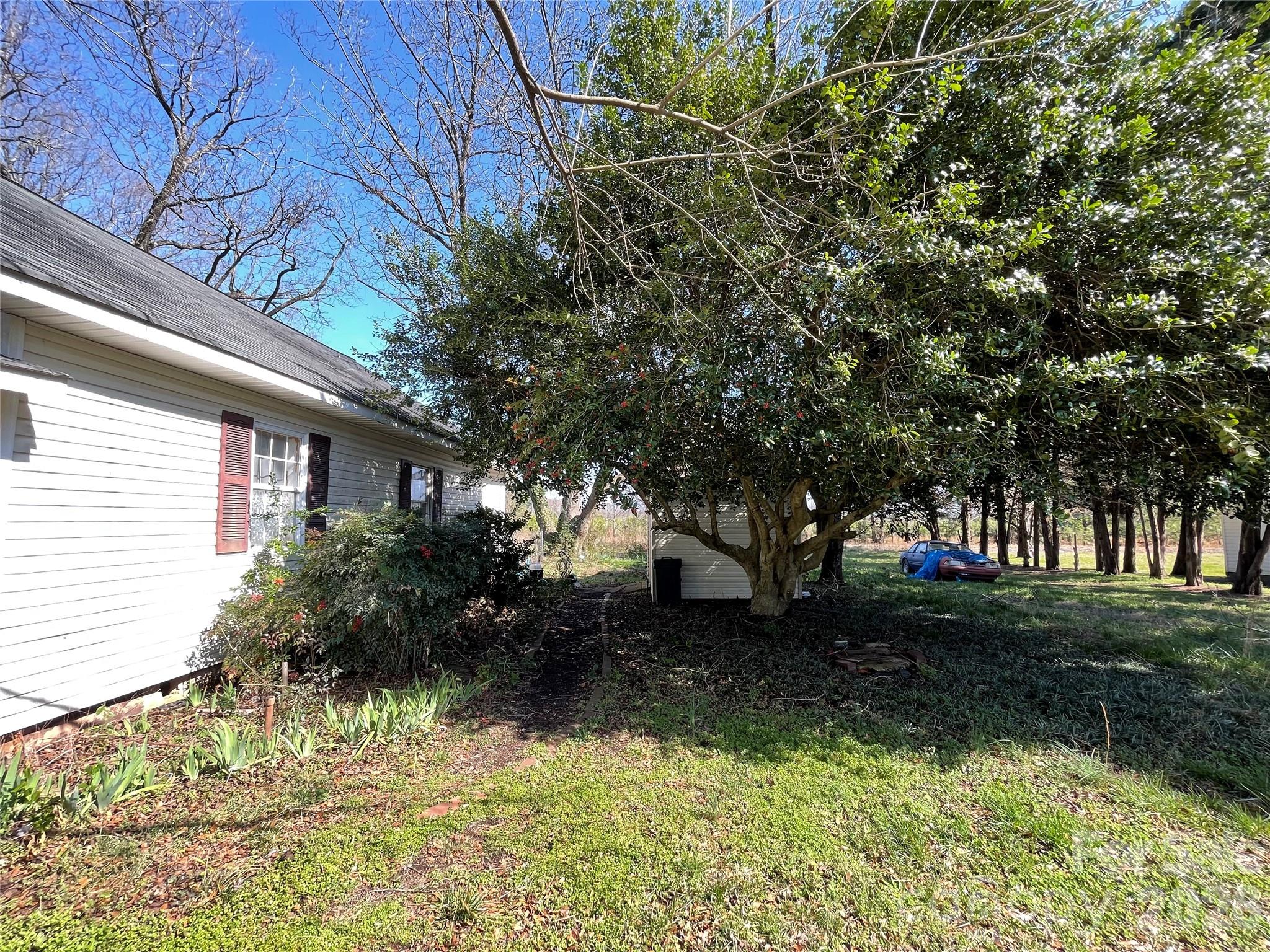 2831 Bettis Road Property Photo 6