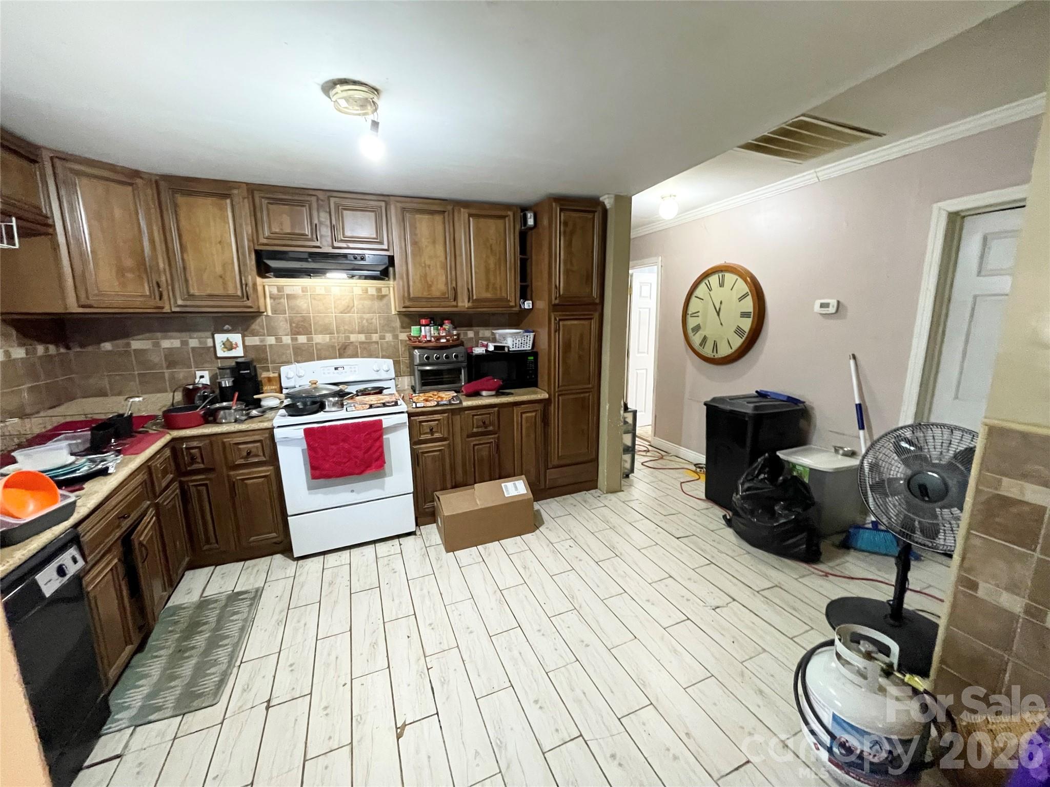 2831 Bettis Road Property Photo 8