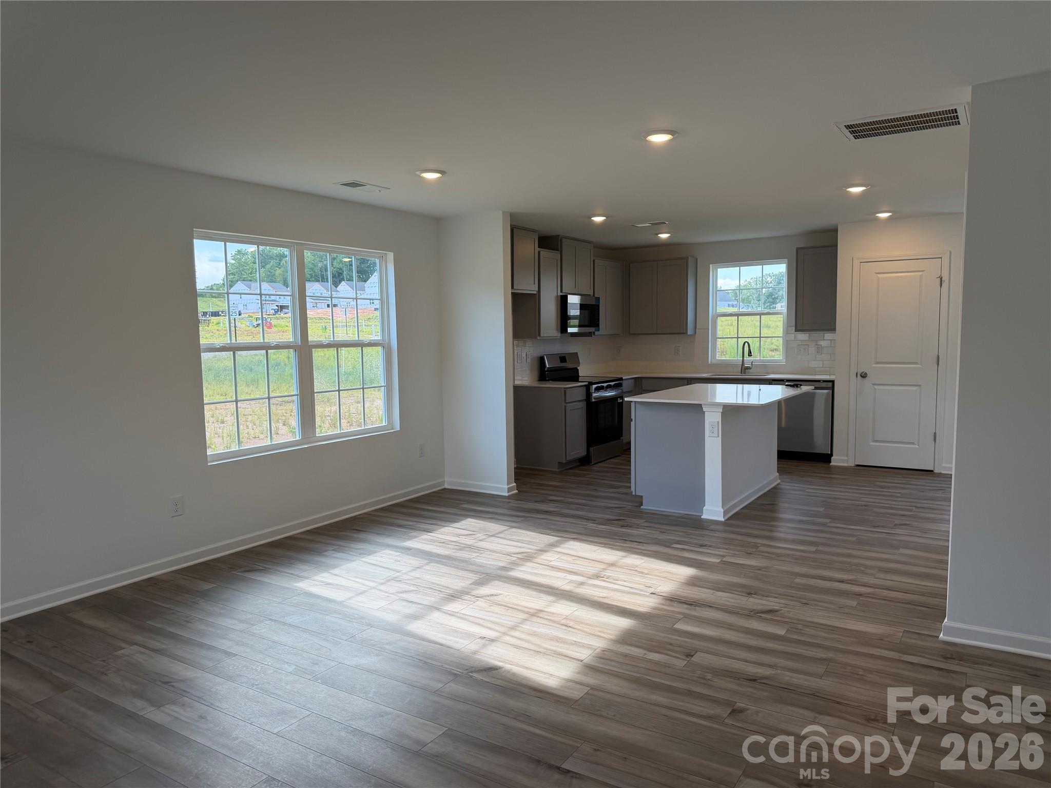 1203 Sloane Drive 45 Property Photo 2
