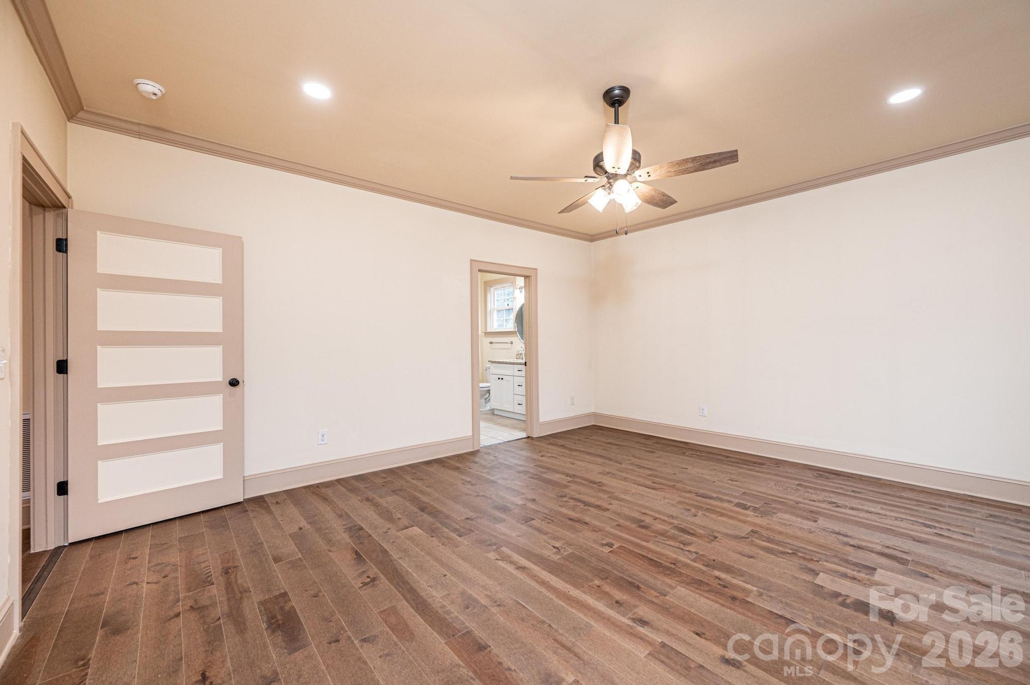 1610 Summerlin Place Property Photo 9