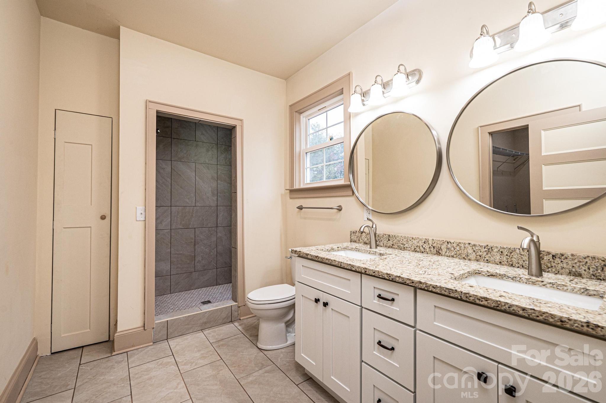 1610 Summerlin Place Property Photo 12