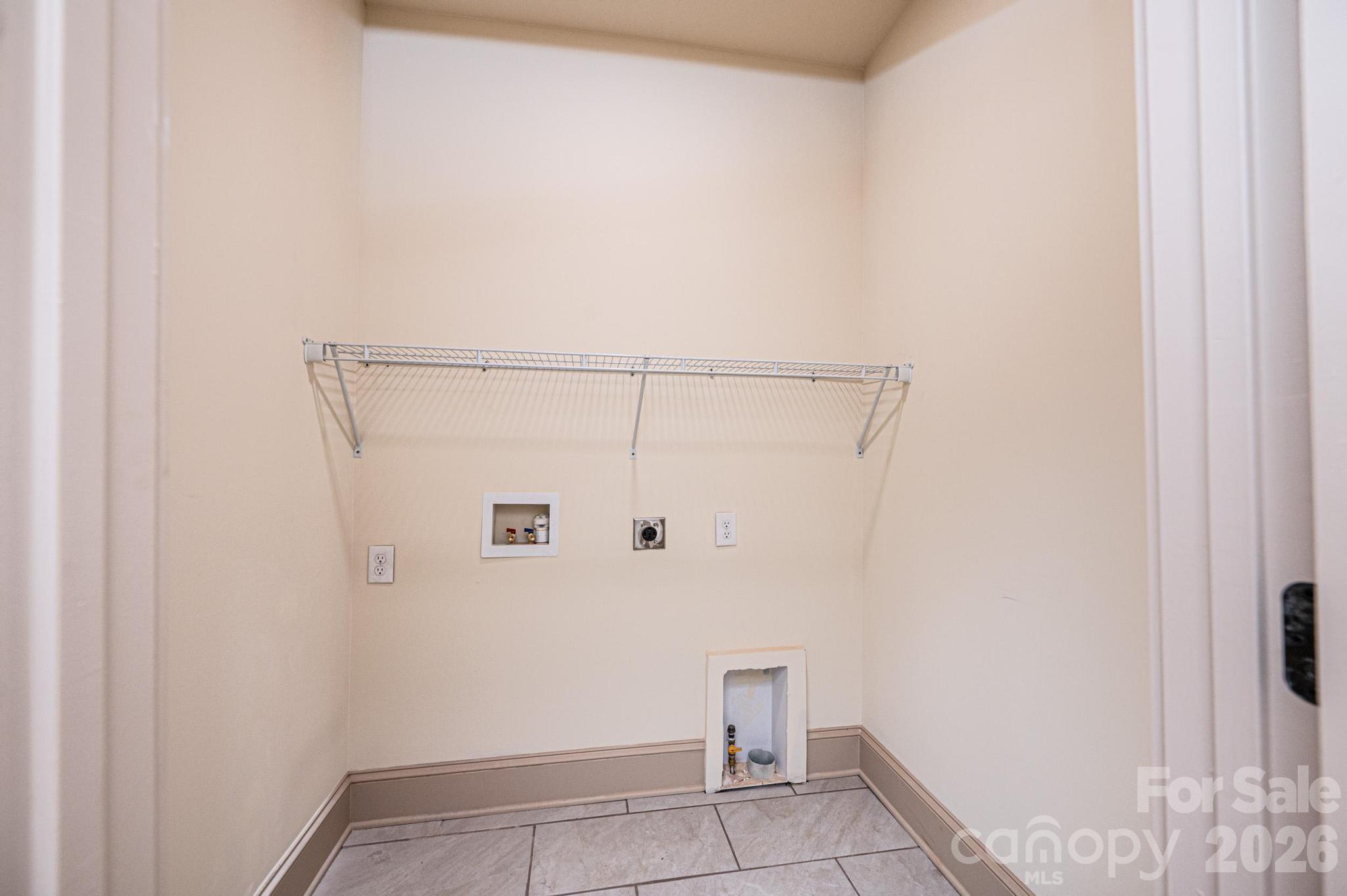 1610 Summerlin Place Property Photo 15