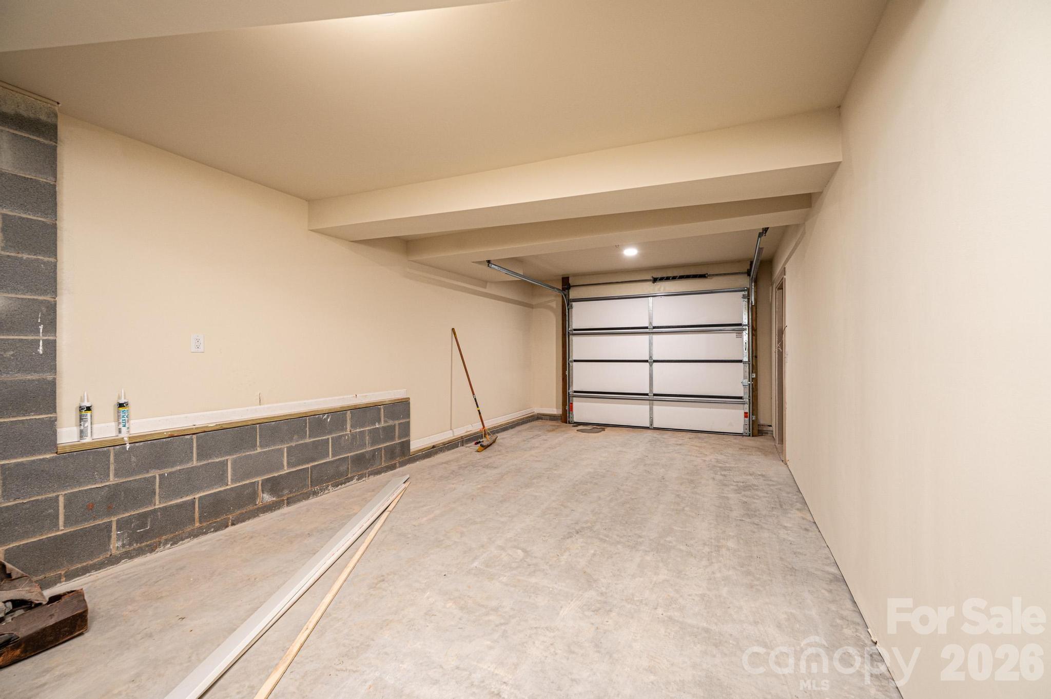 1610 Summerlin Place Property Photo 32