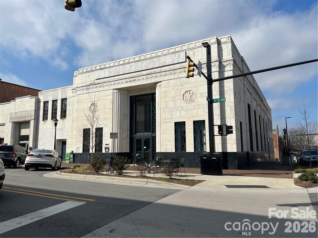 39 2nd Street Property Photo 1