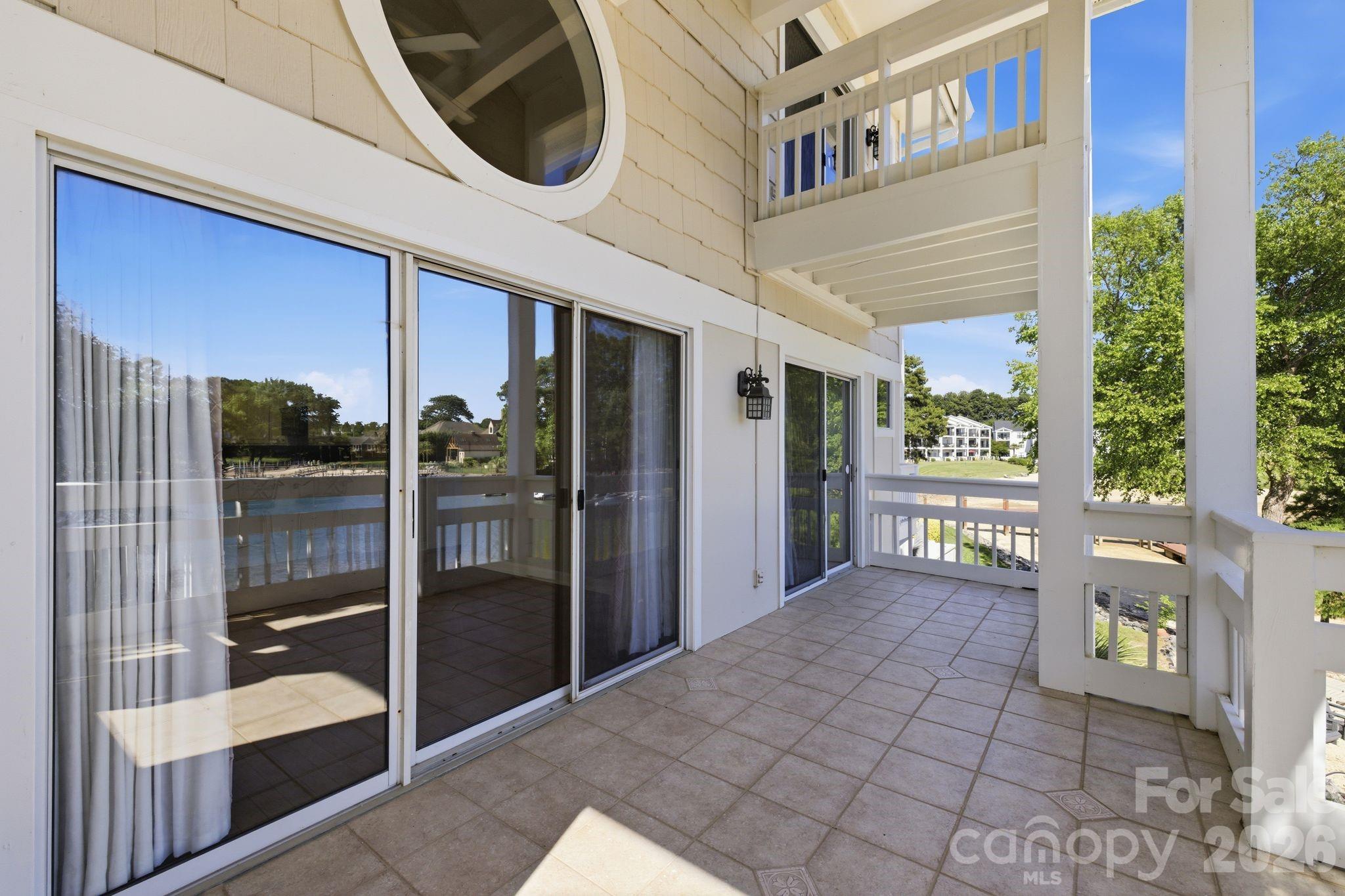17925 Kings Point Drive B Property Photo 22
