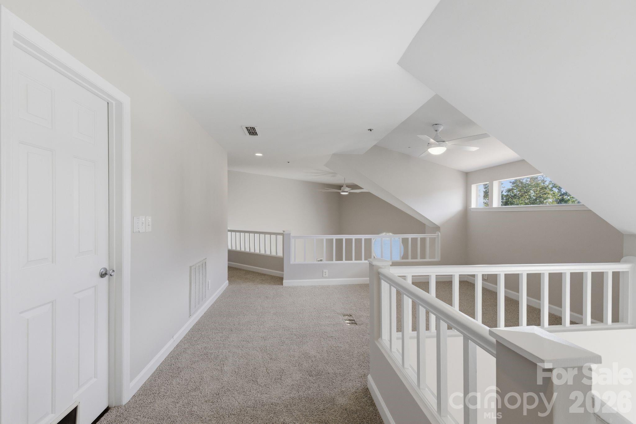 17925 Kings Point Drive B Property Photo 29