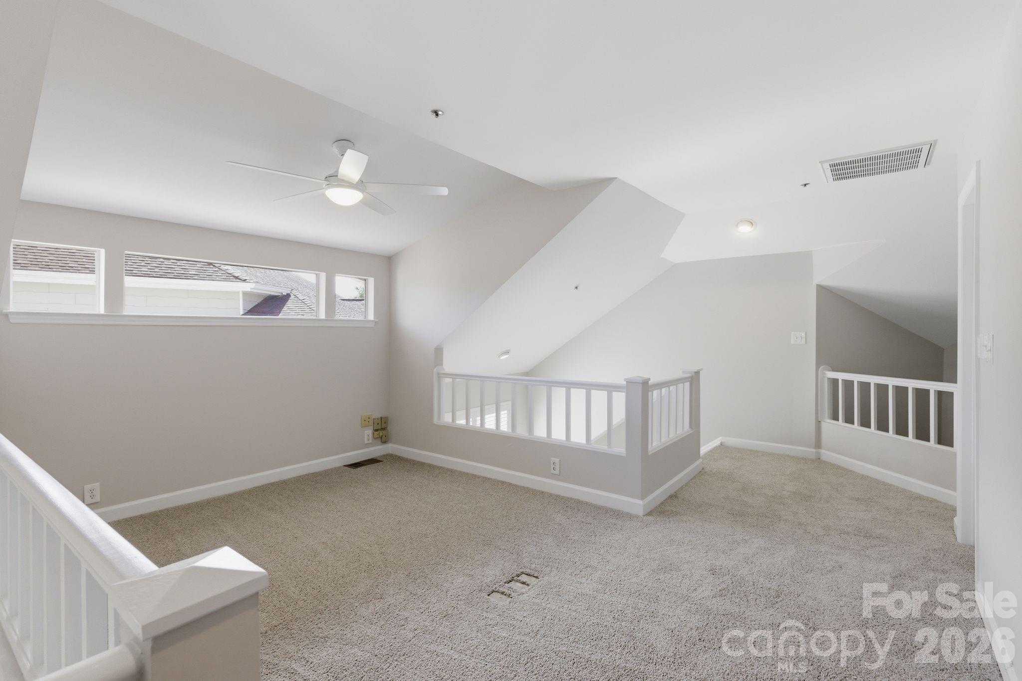17925 Kings Point Drive B Property Photo 31