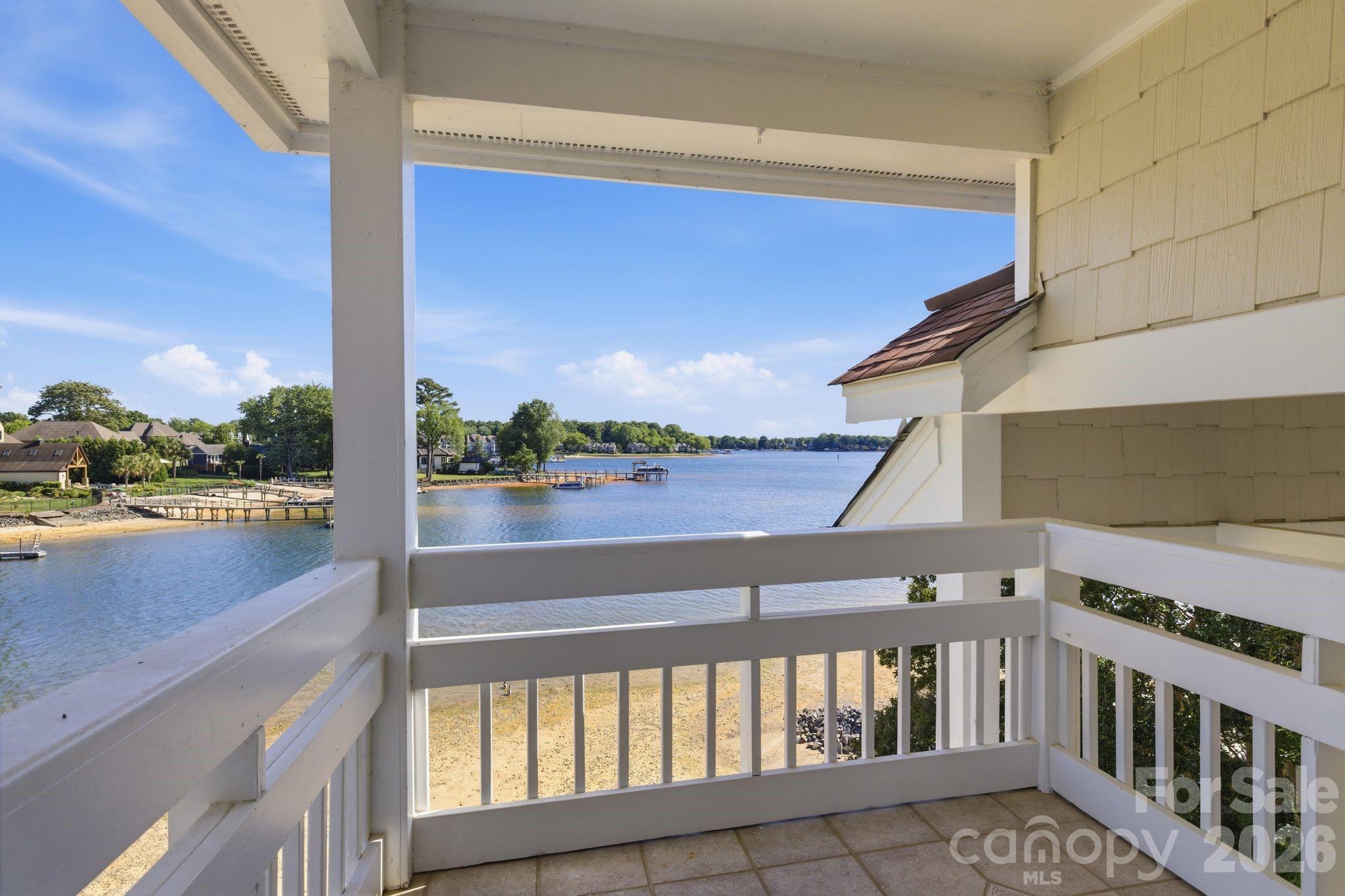 17925 Kings Point Drive B Property Photo 33