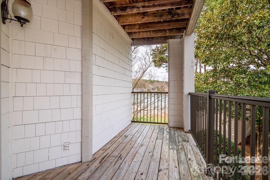 18709 Nautical Drive 206 Property Photo 16