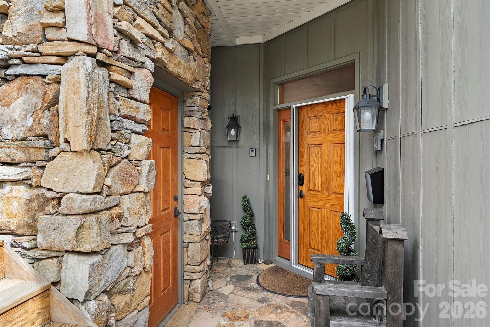 121 Stoney Falls Loop E4 Property Photo 6